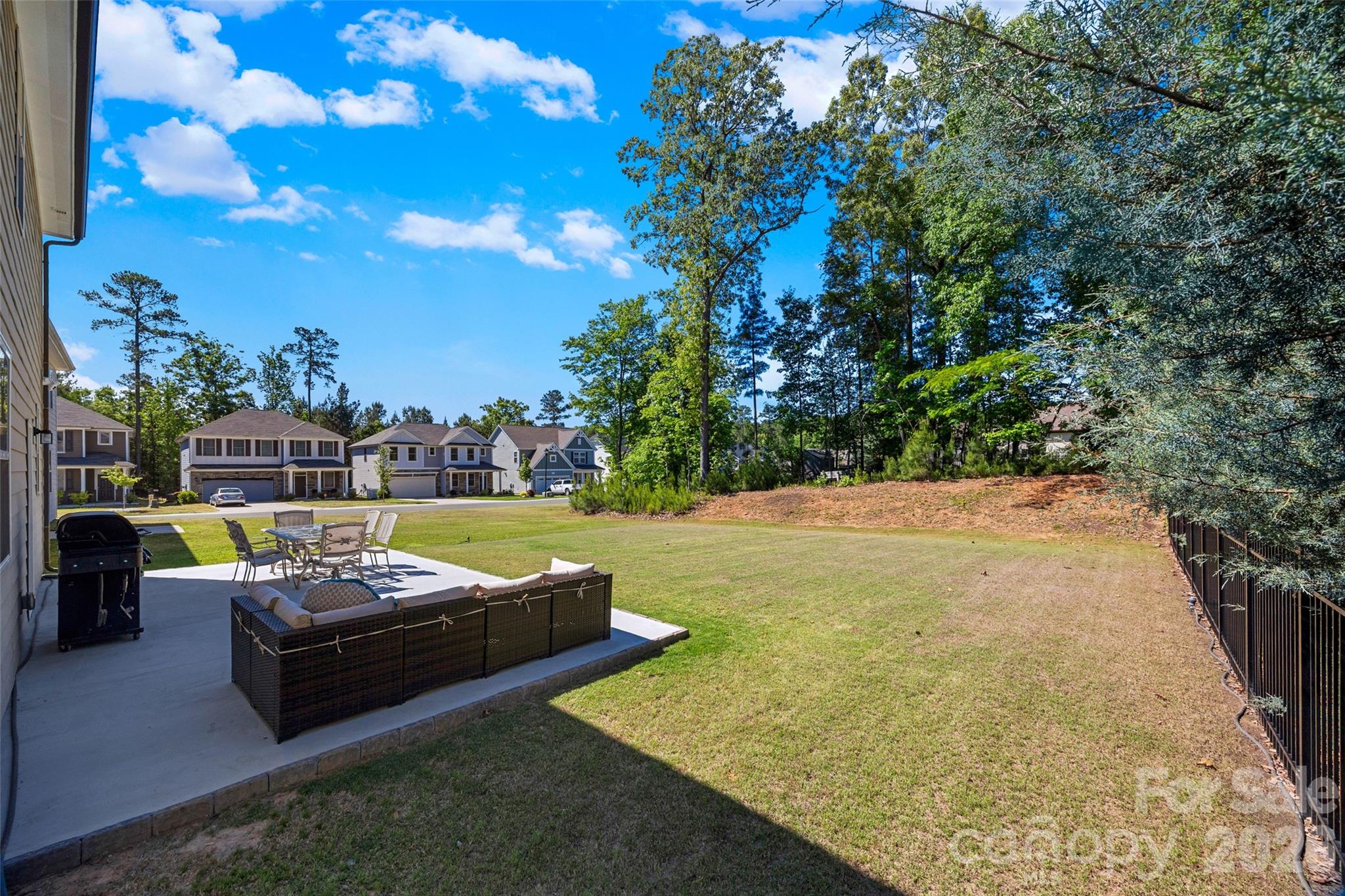 2233 Sussex Road — York