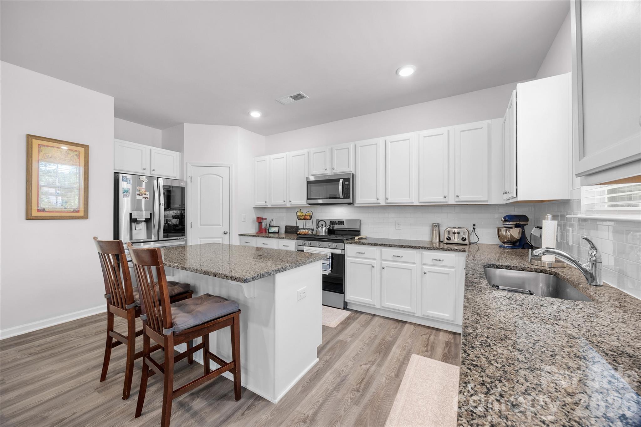 2233 Sussex Road — York