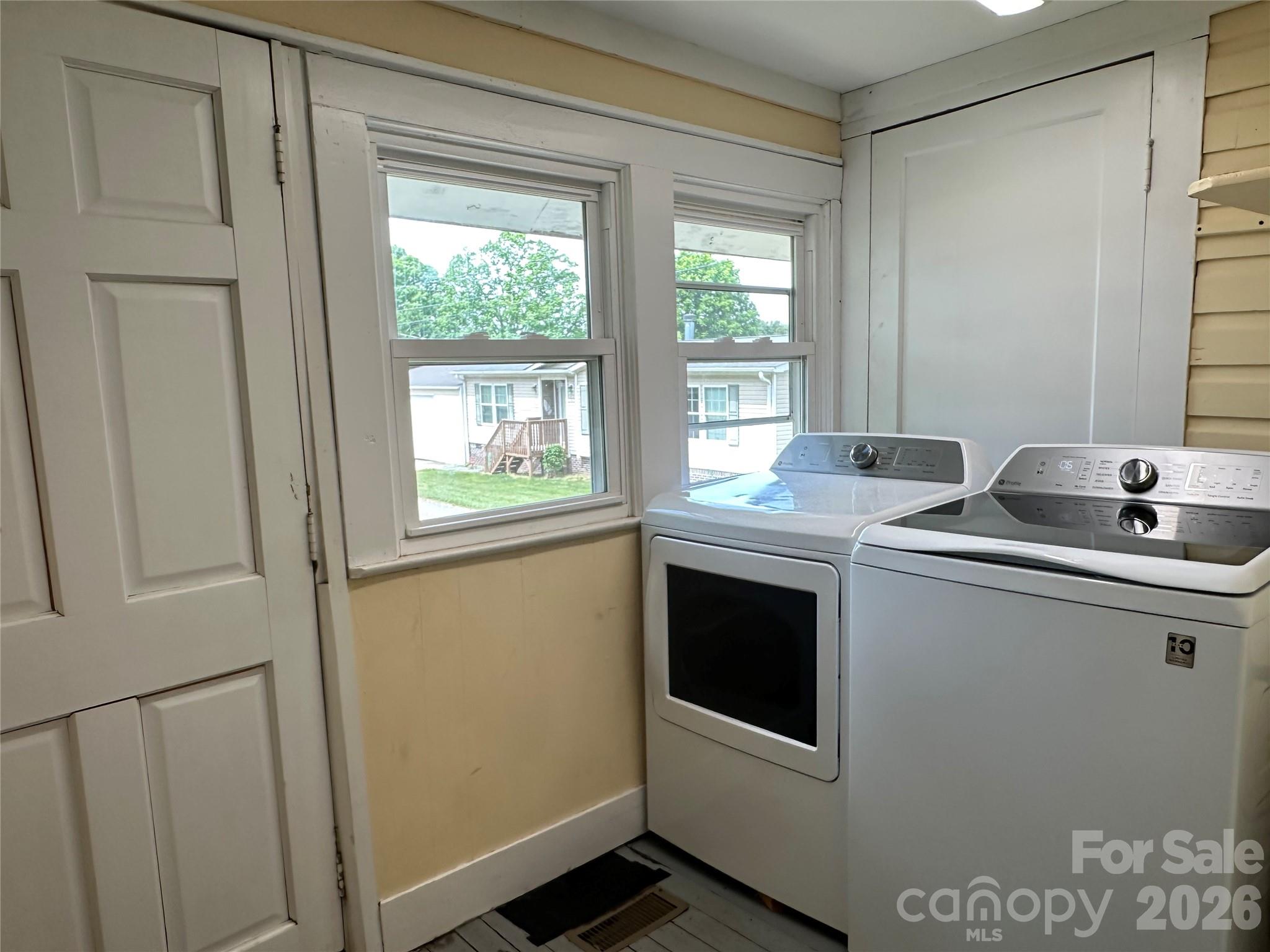 5149 Boone Trail — Millers Creek