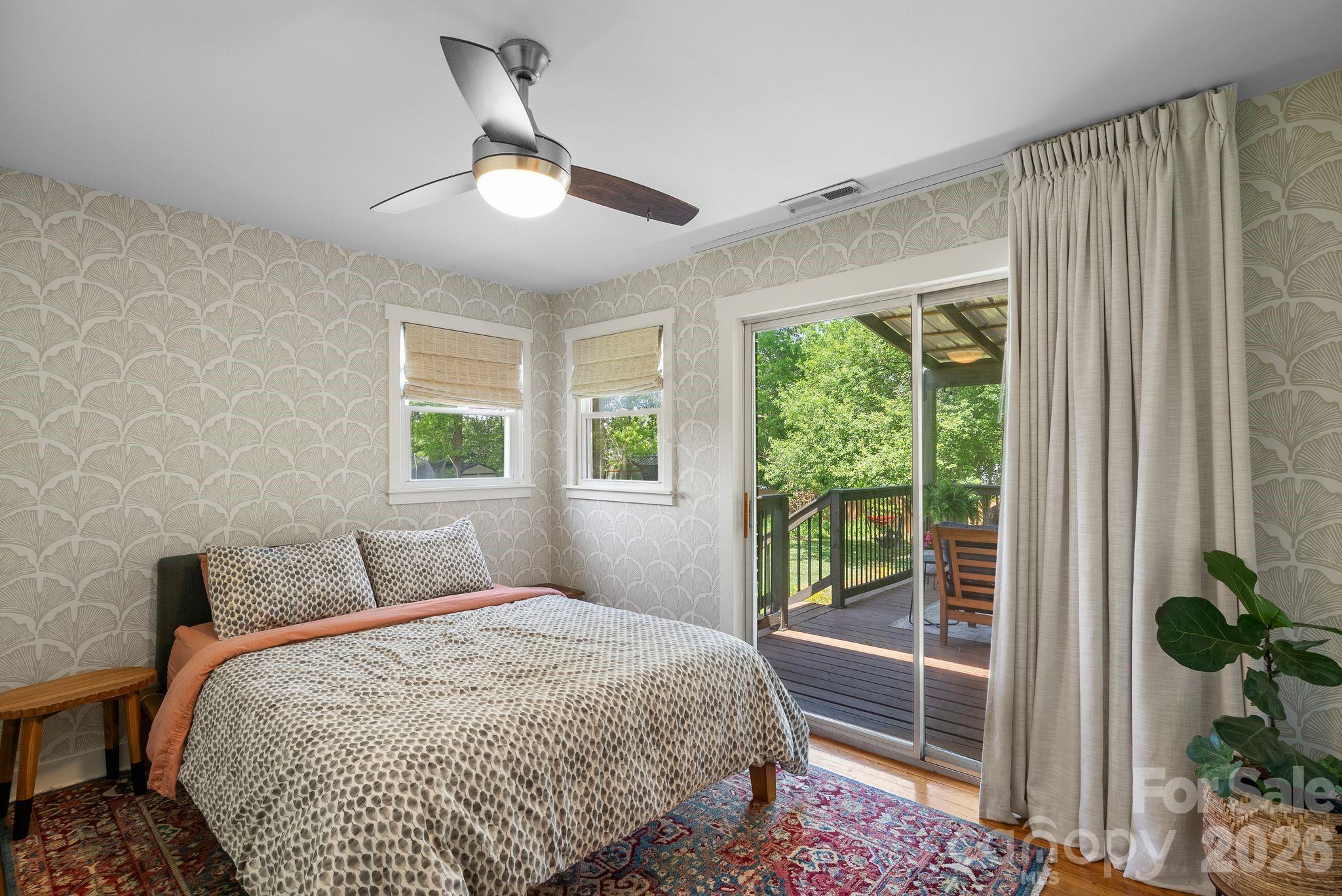 343 Oakview Park Road — Asheville