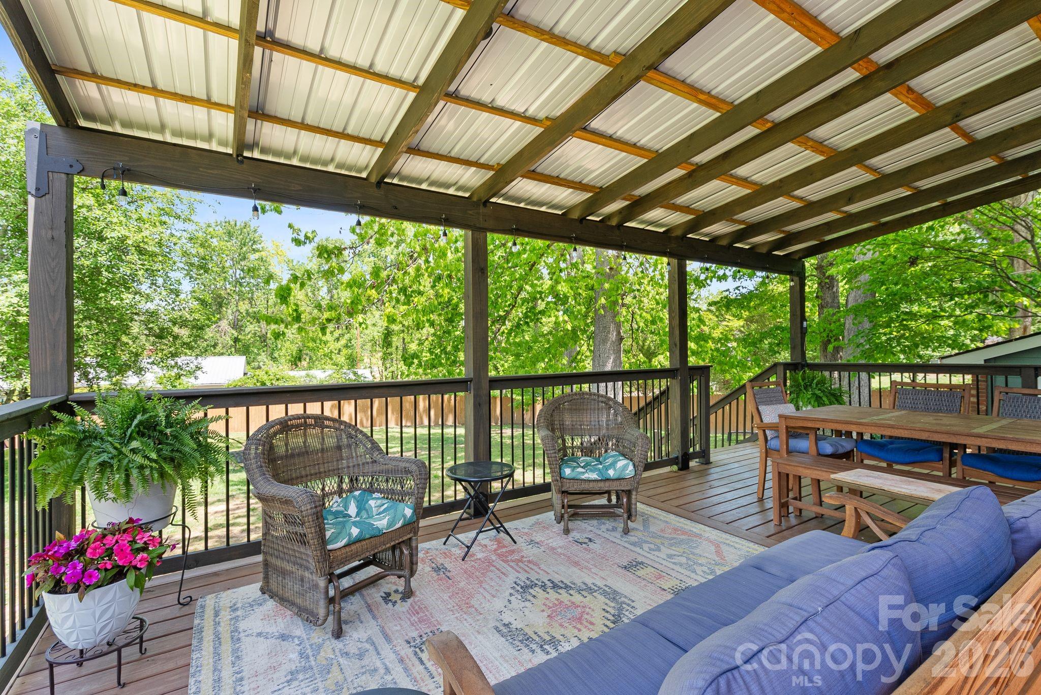 343 Oakview Park Road — Asheville