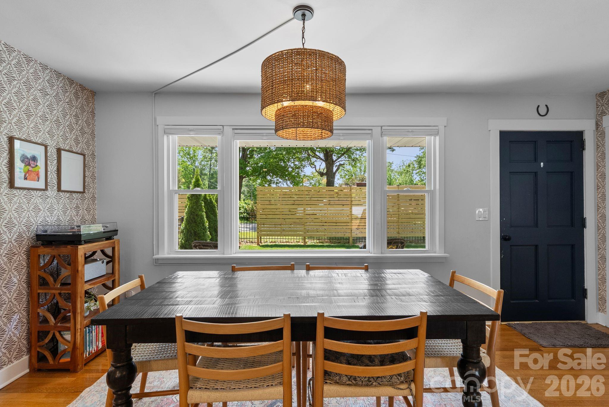 343 Oakview Park Road — Asheville