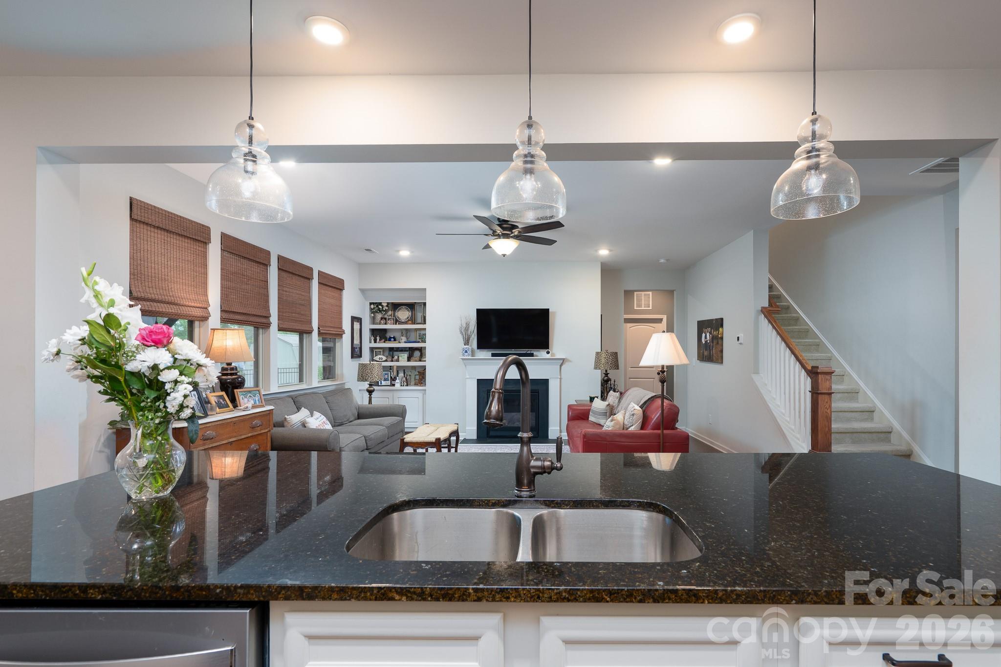858 Double Oak Lane SE — Concord