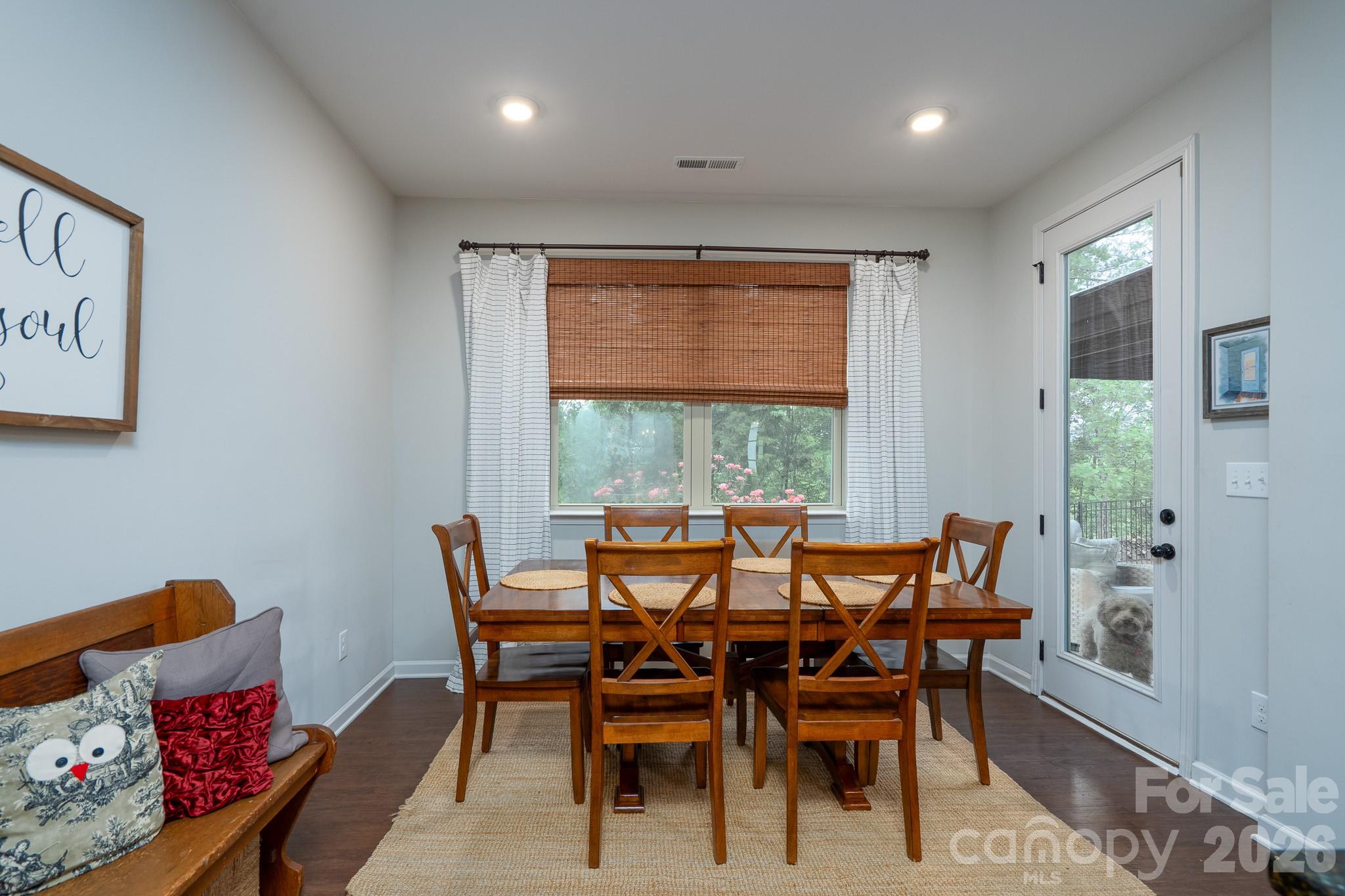858 Double Oak Lane SE — Concord