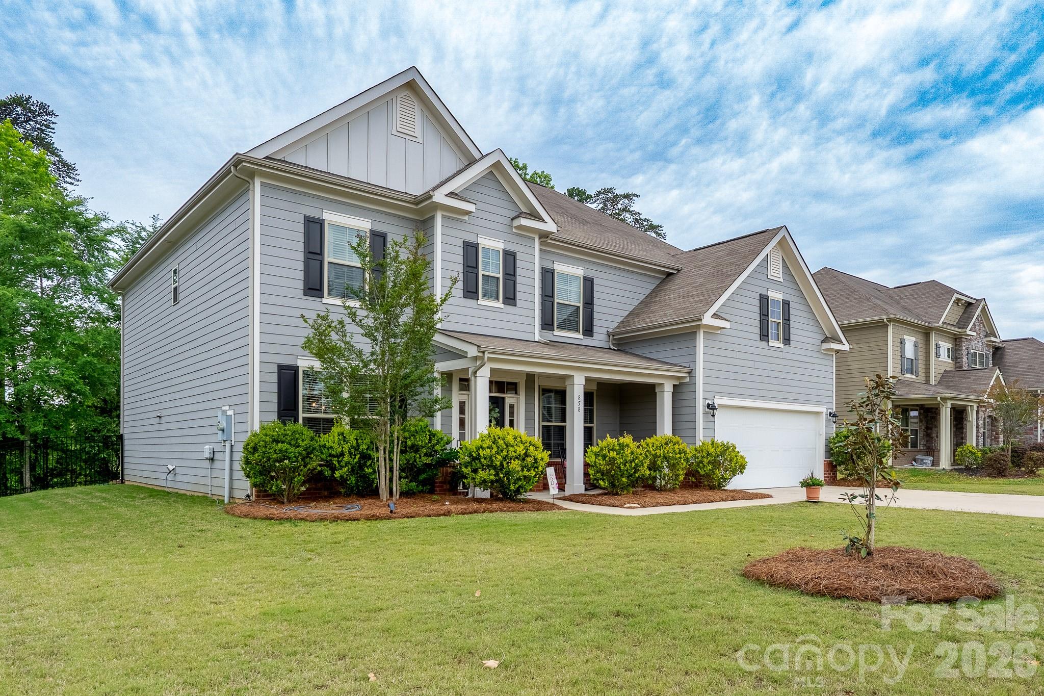 858 Double Oak Lane SE — Concord