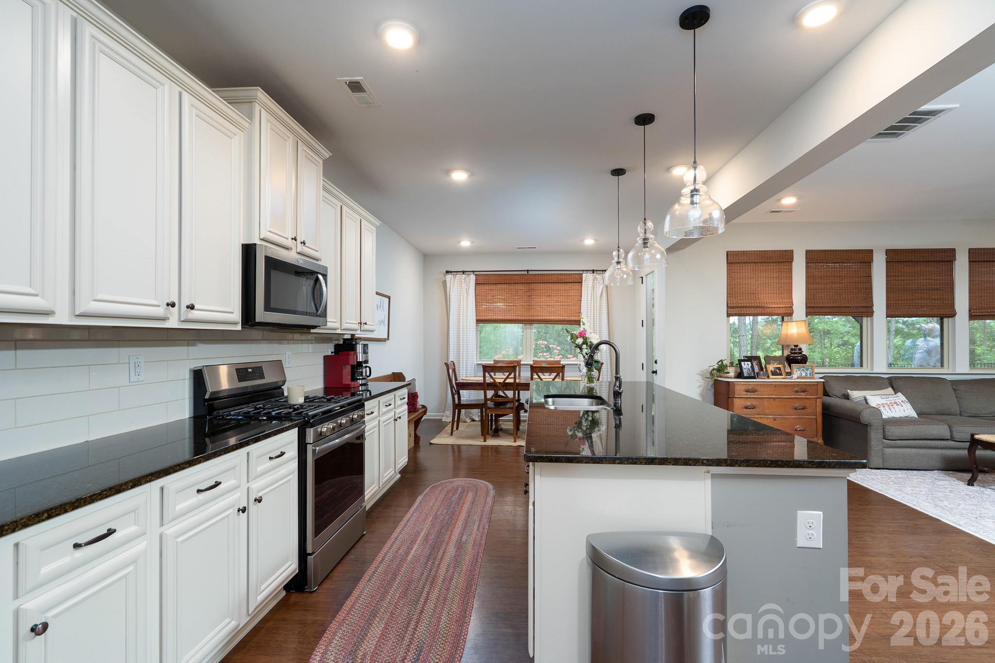 858 Double Oak Lane SE — Concord