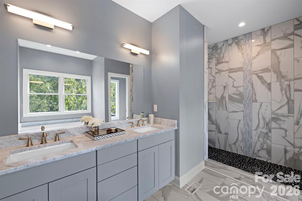 109 Wood Owl Court — Hendersonville