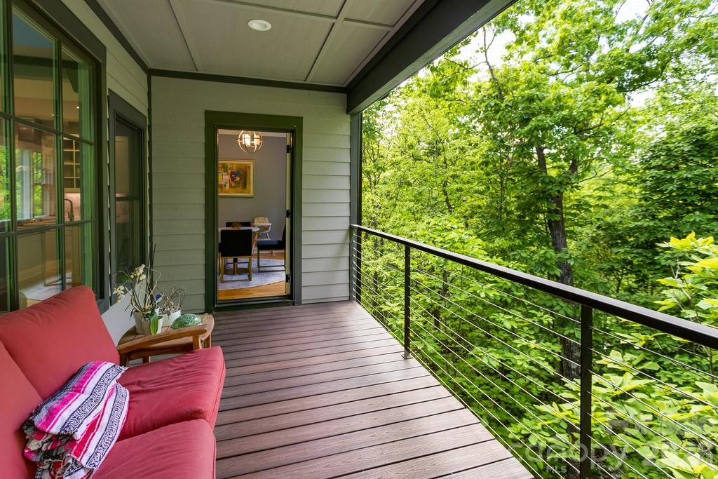 109 Wood Owl Court — Hendersonville
