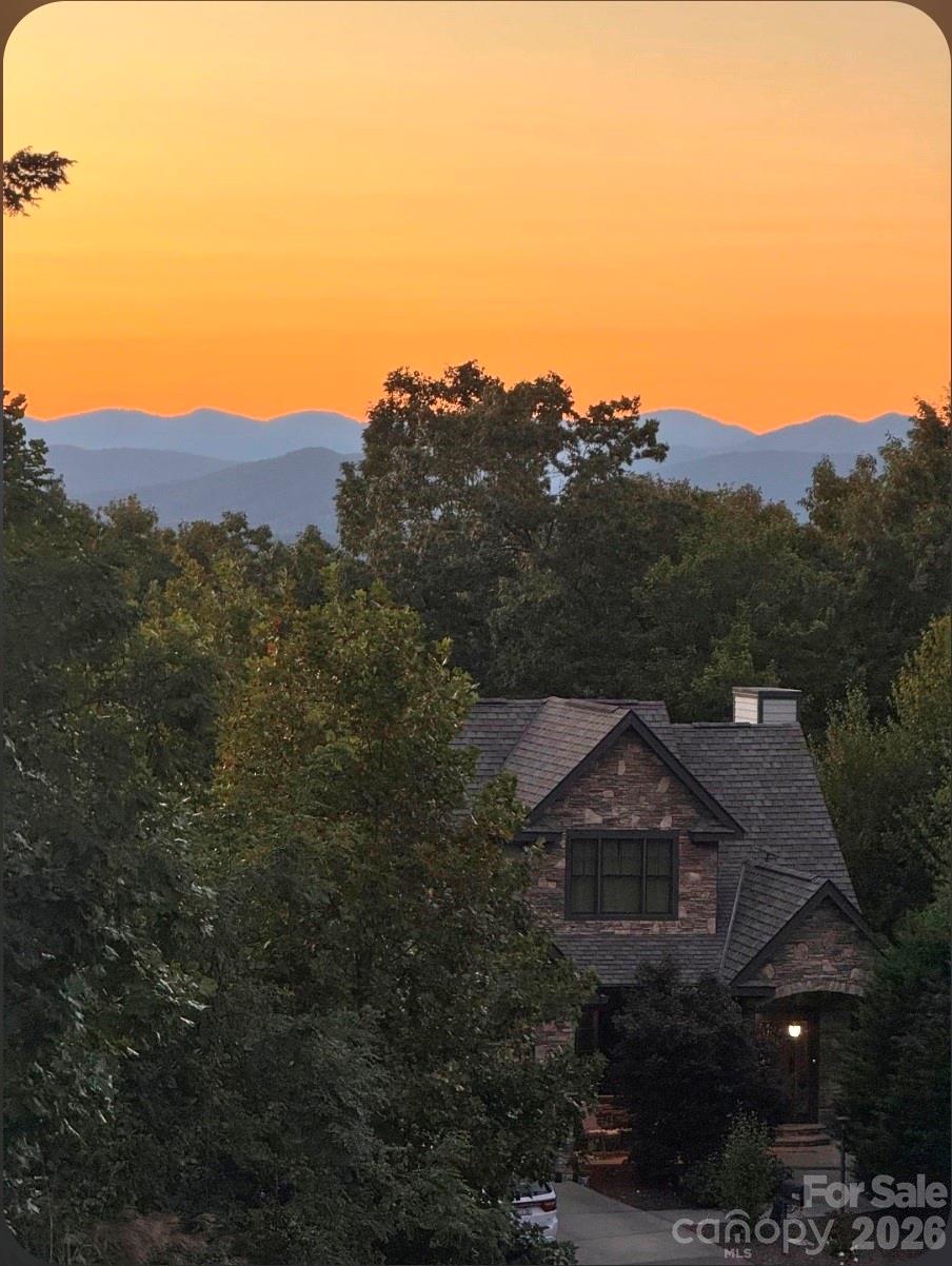 109 Wood Owl Court — Hendersonville