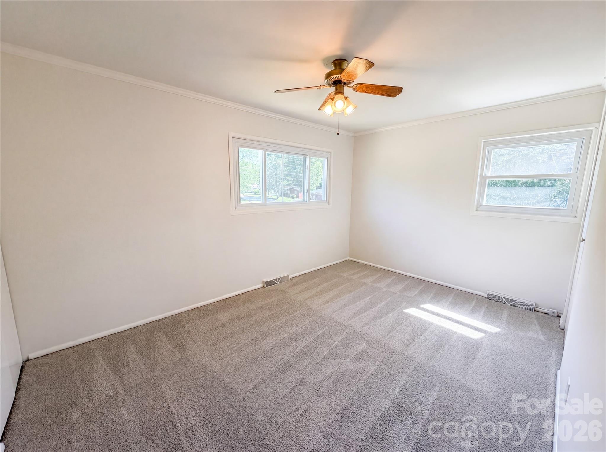 1508 W Colonial Drive — Salisbury