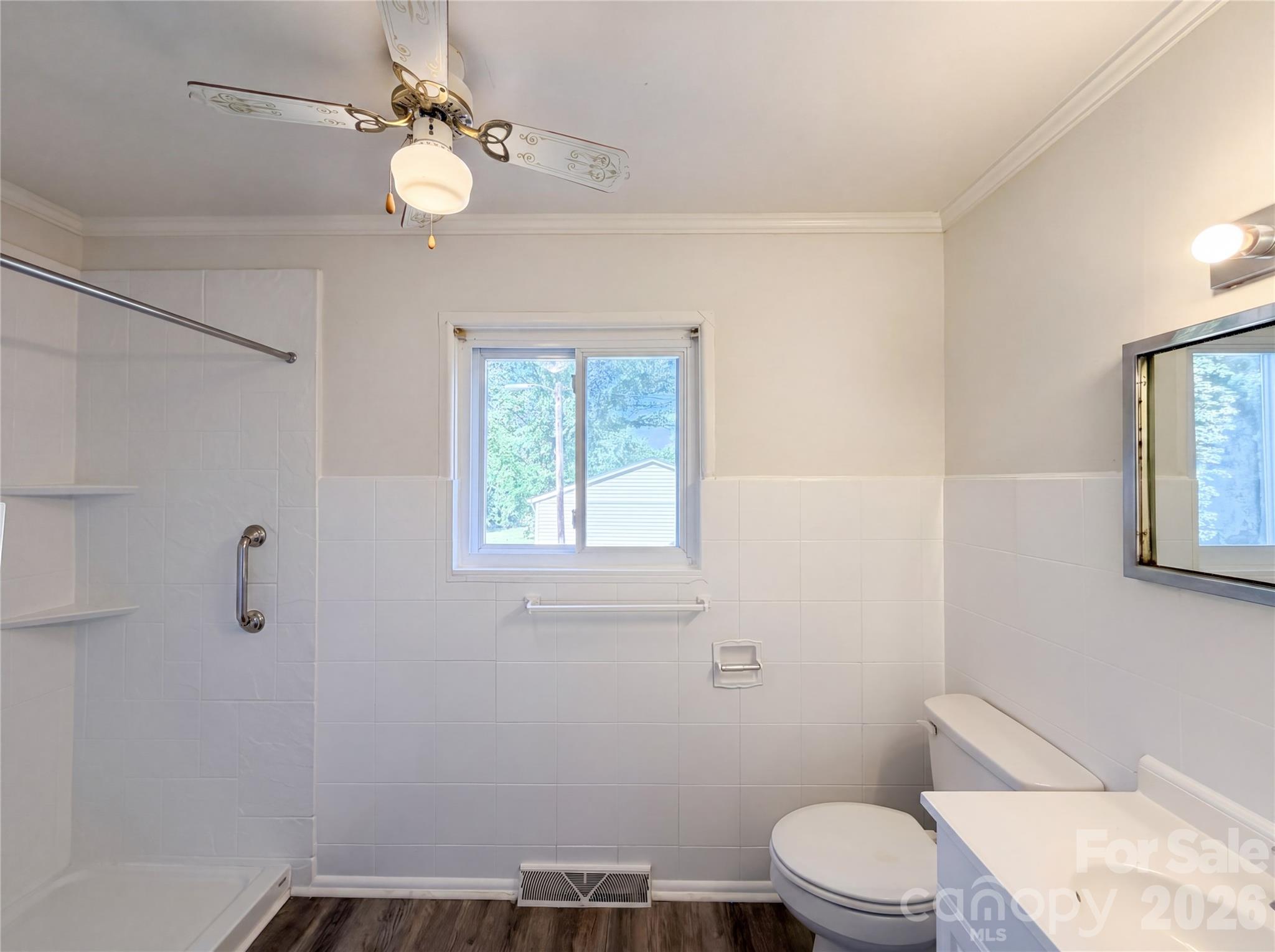1508 W Colonial Drive — Salisbury