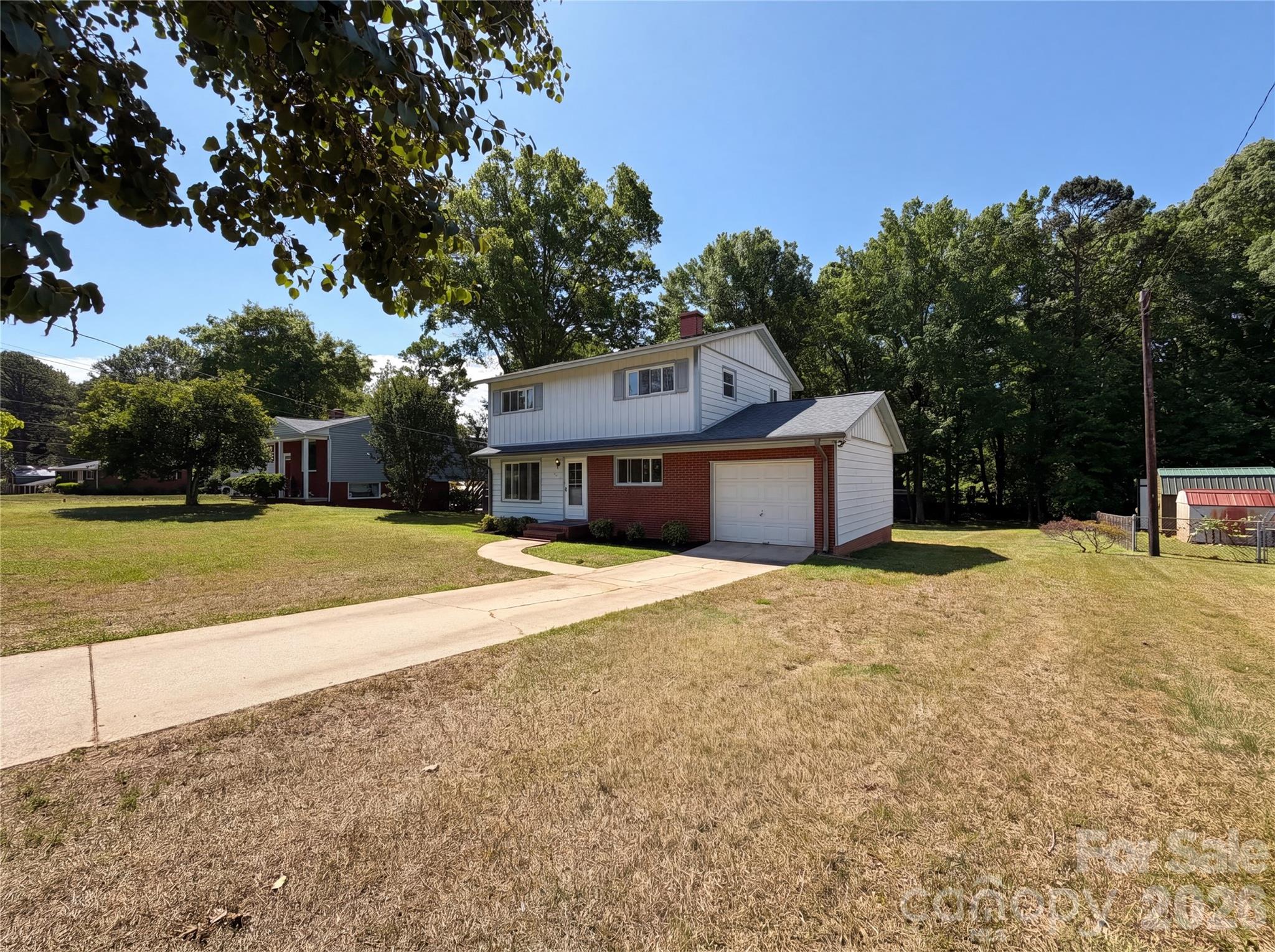 1508 W Colonial Drive — Salisbury