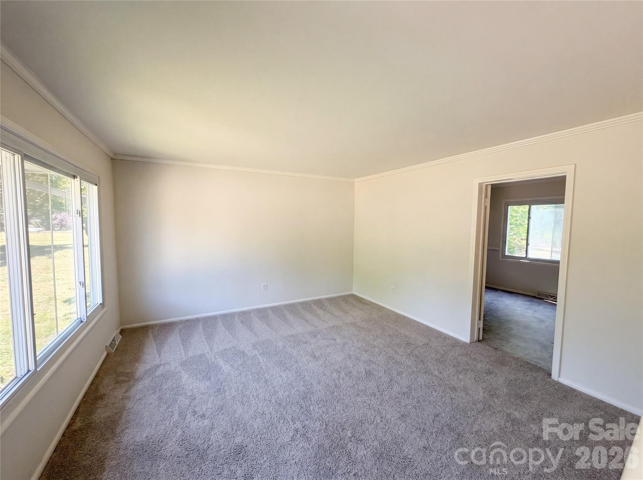 1508 W Colonial Drive — Salisbury