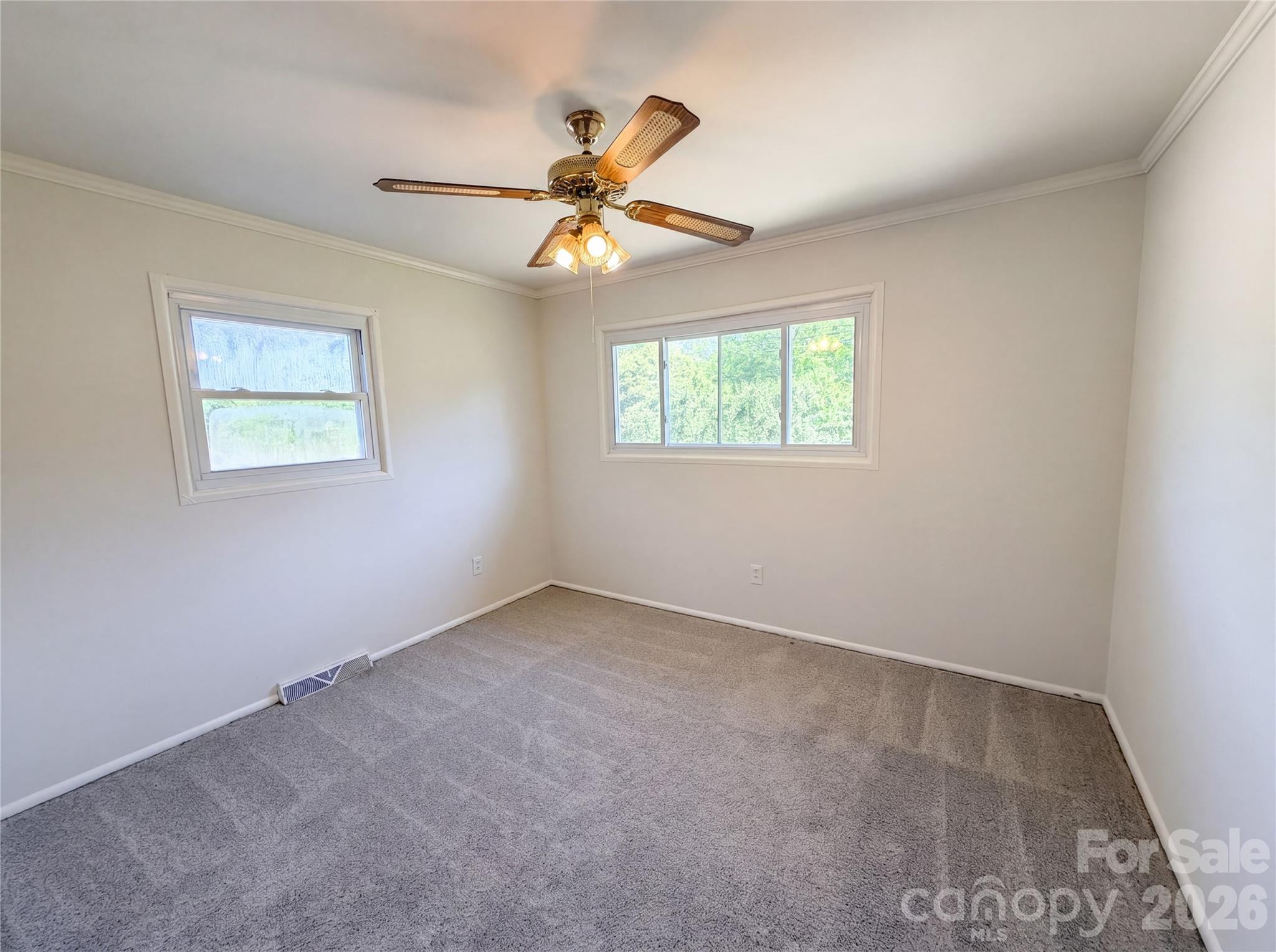 1508 W Colonial Drive — Salisbury