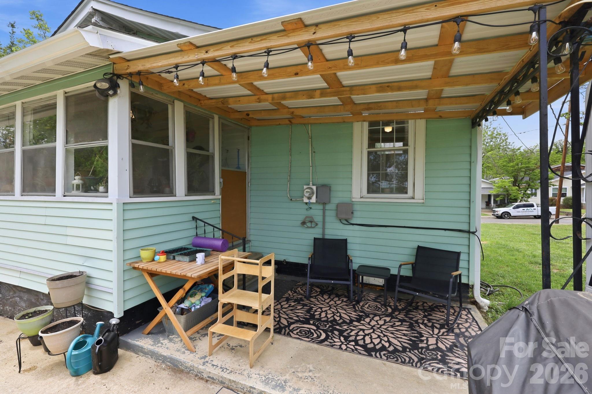 77 Pulliam Street — Marion