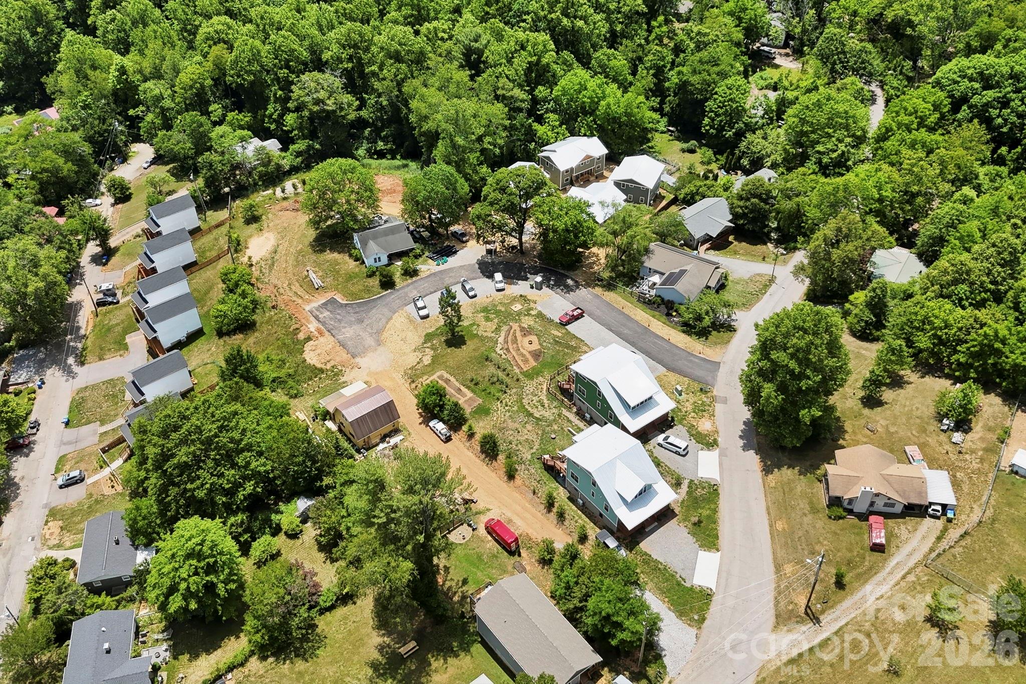 11 Fireside Drive — Asheville