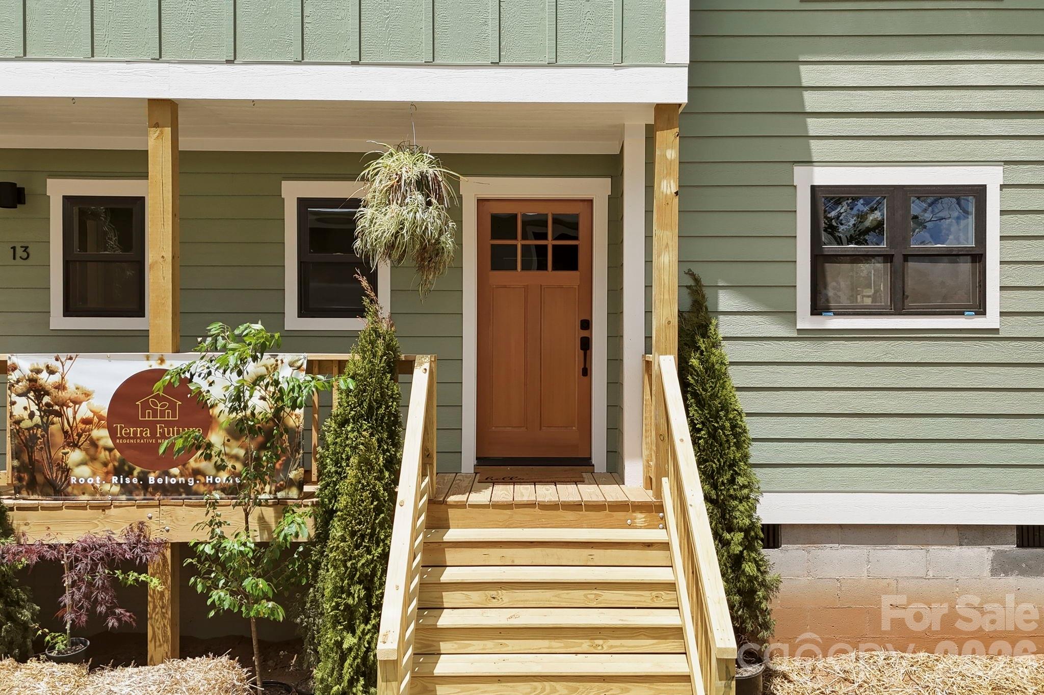 11 Fireside Drive — Asheville