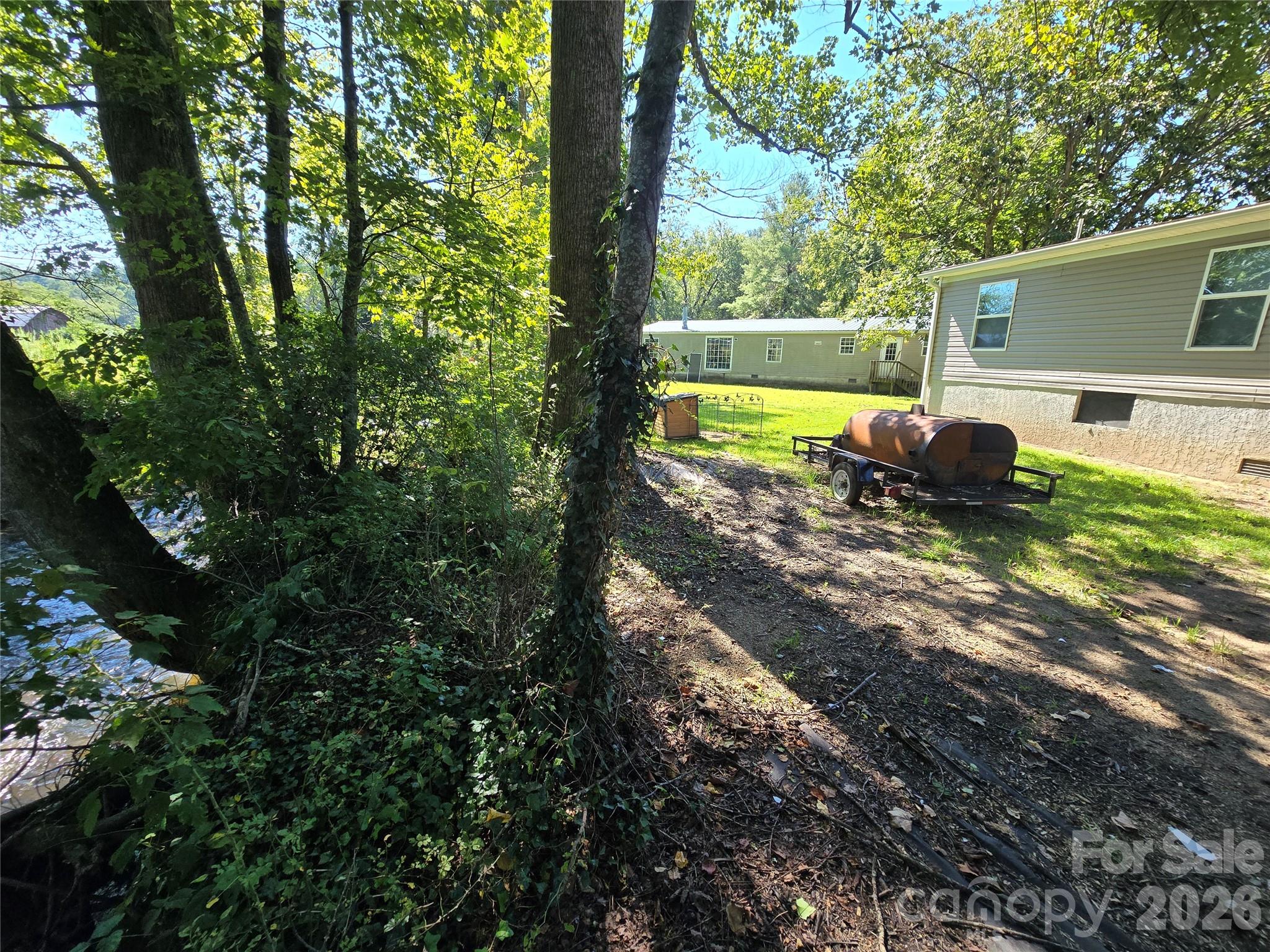 221 Turkey Pen Gap Road — Horse Shoe