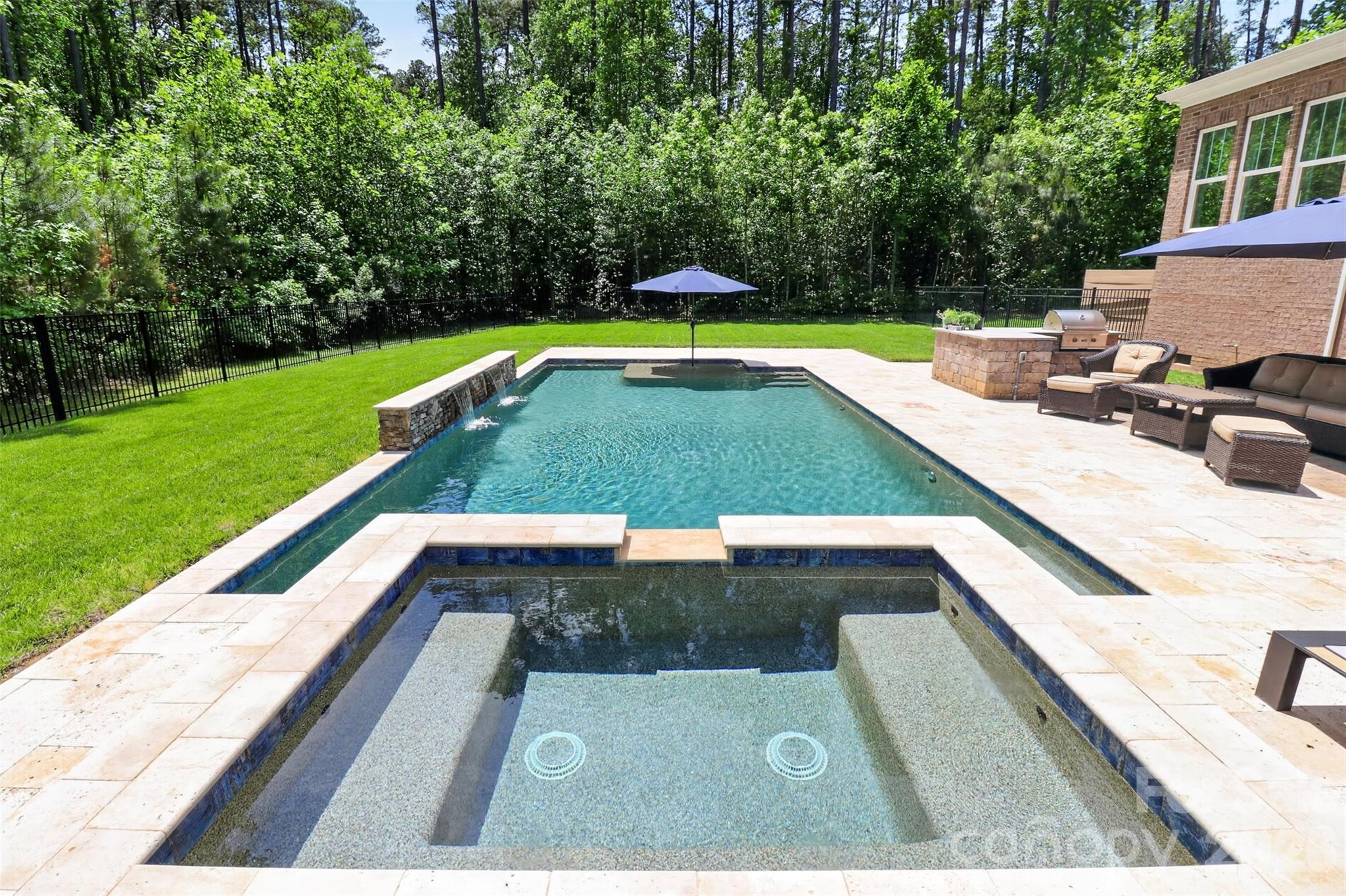 229 Eden Hollow Lane — Weddington