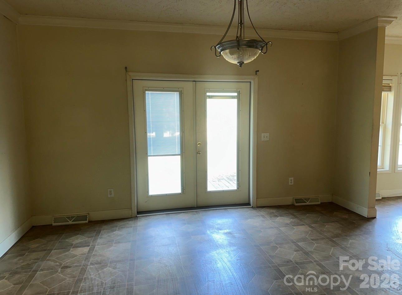 172 Jesse King Road — Advance