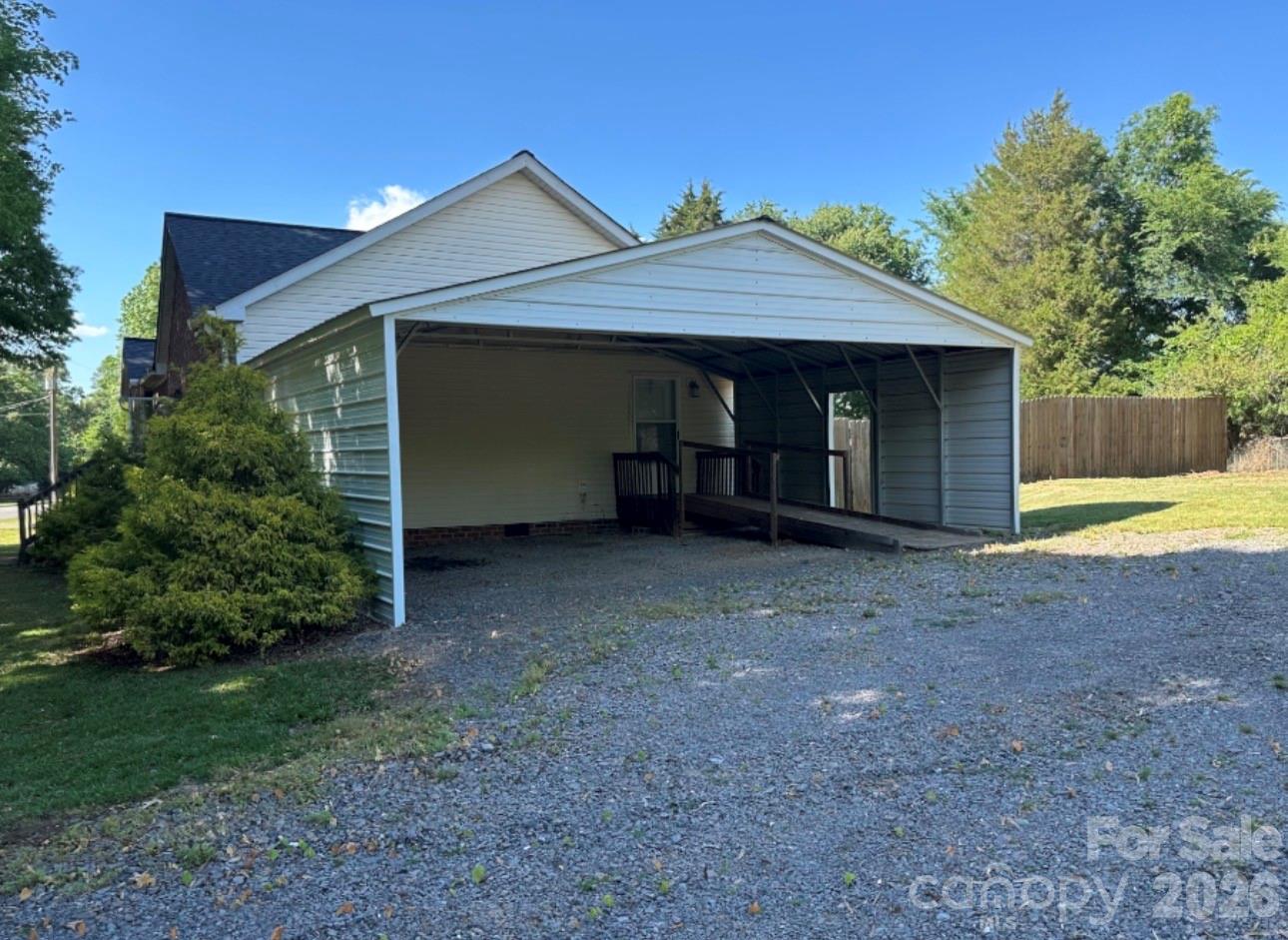 172 Jesse King Road — Advance