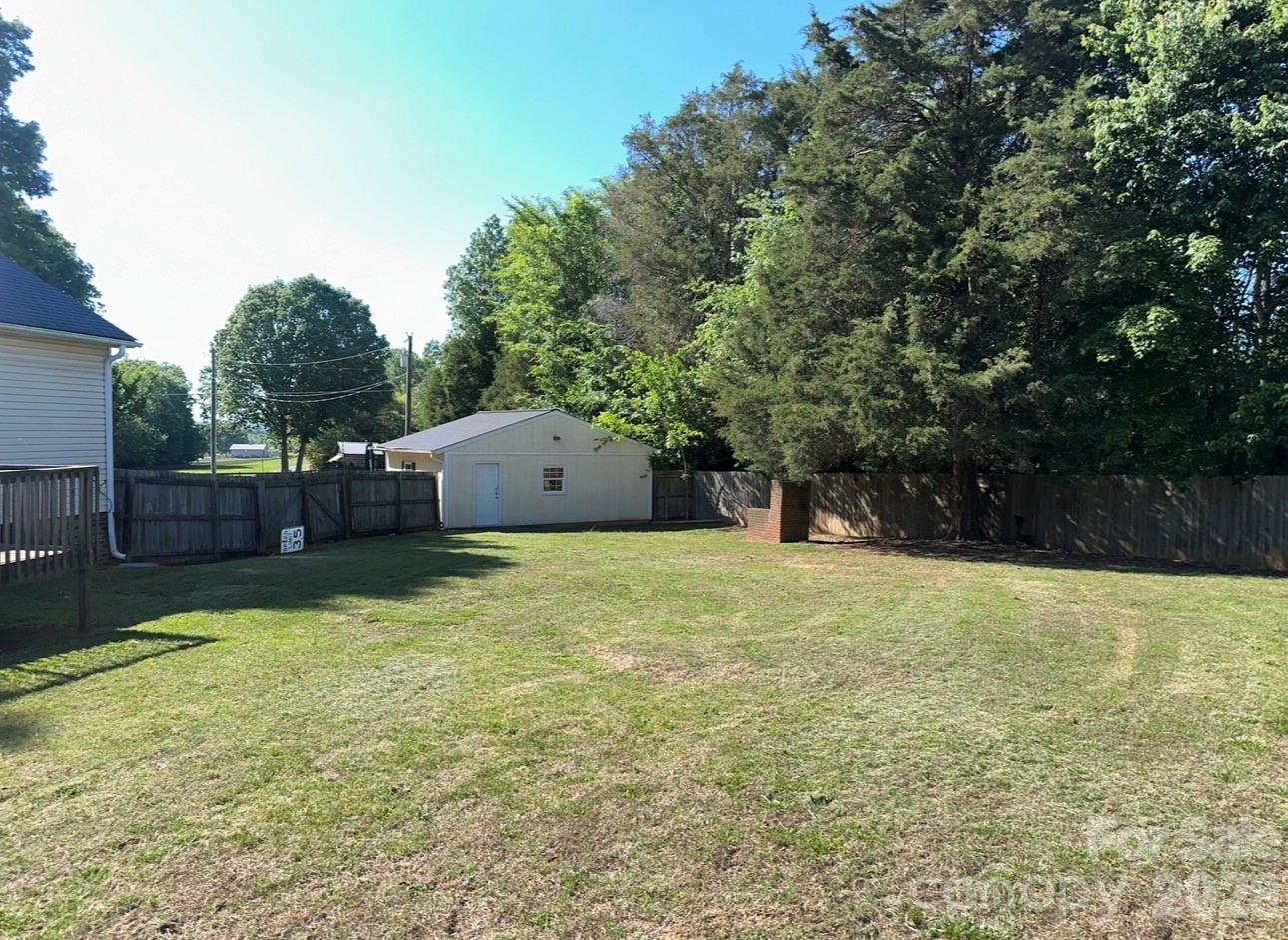 172 Jesse King Road — Advance