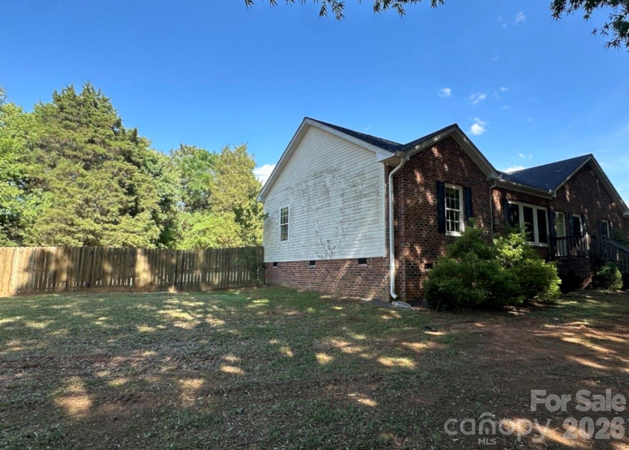 172 Jesse King Road — Advance