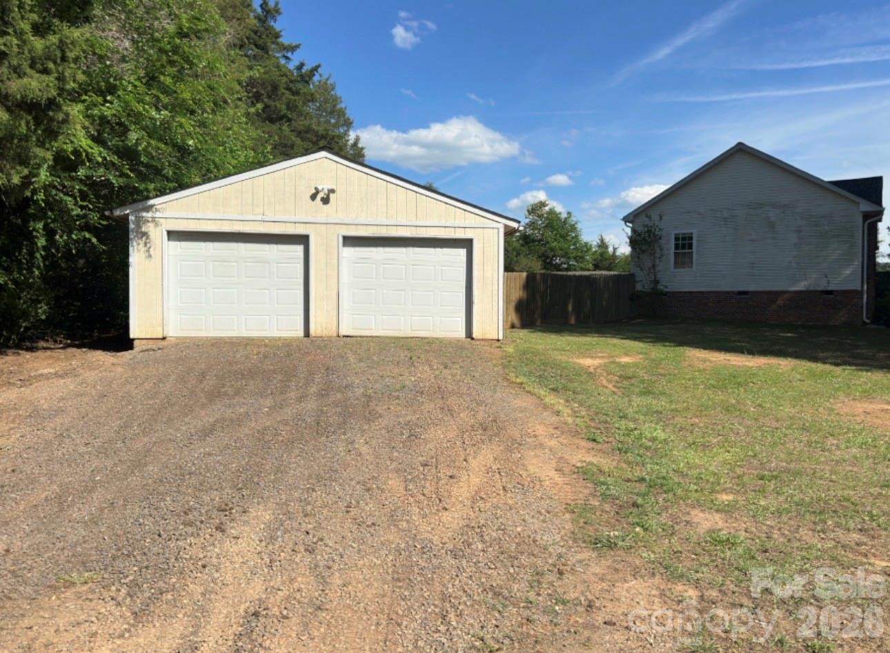 172 Jesse King Road — Advance