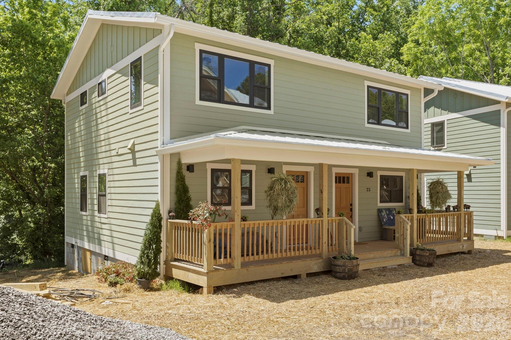 21 Fireside Drive — Asheville