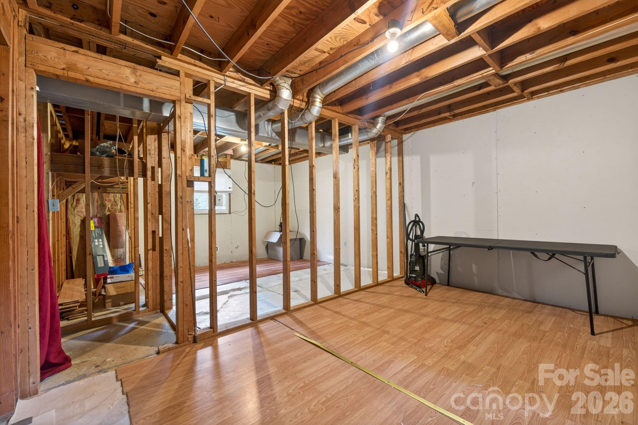 501 Old Farm Road — Statesville