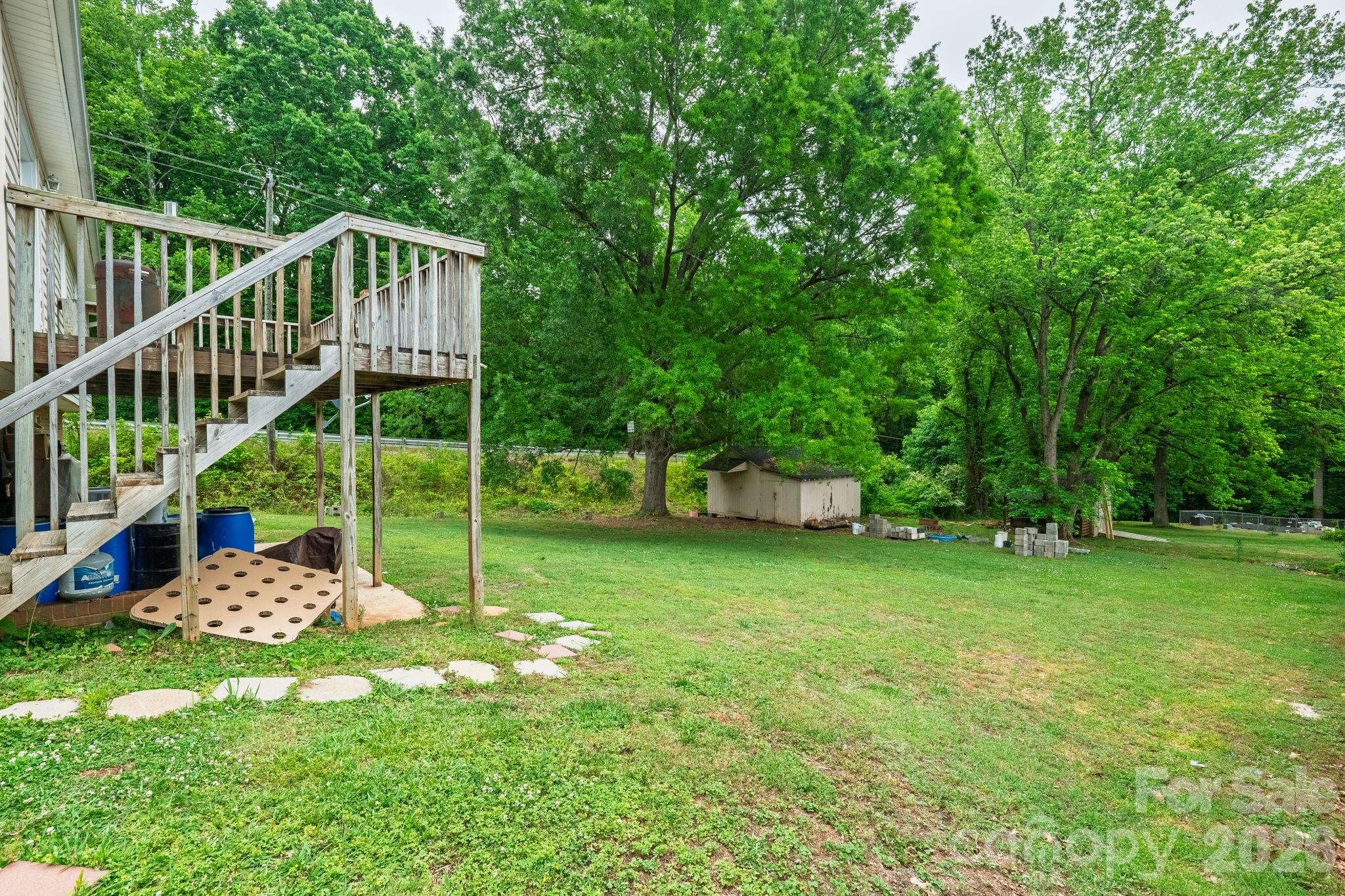 501 Old Farm Road — Statesville