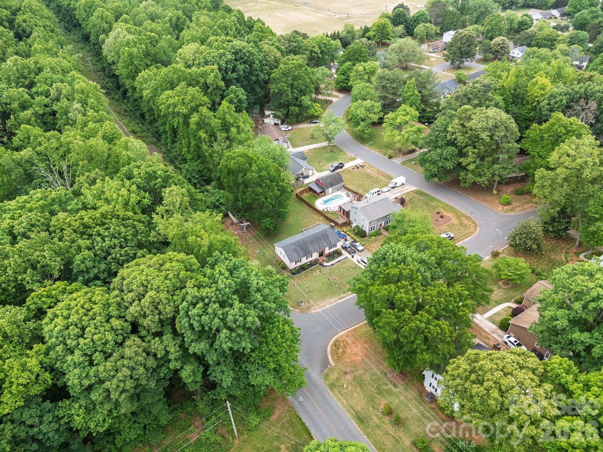 501 Old Farm Road — Statesville