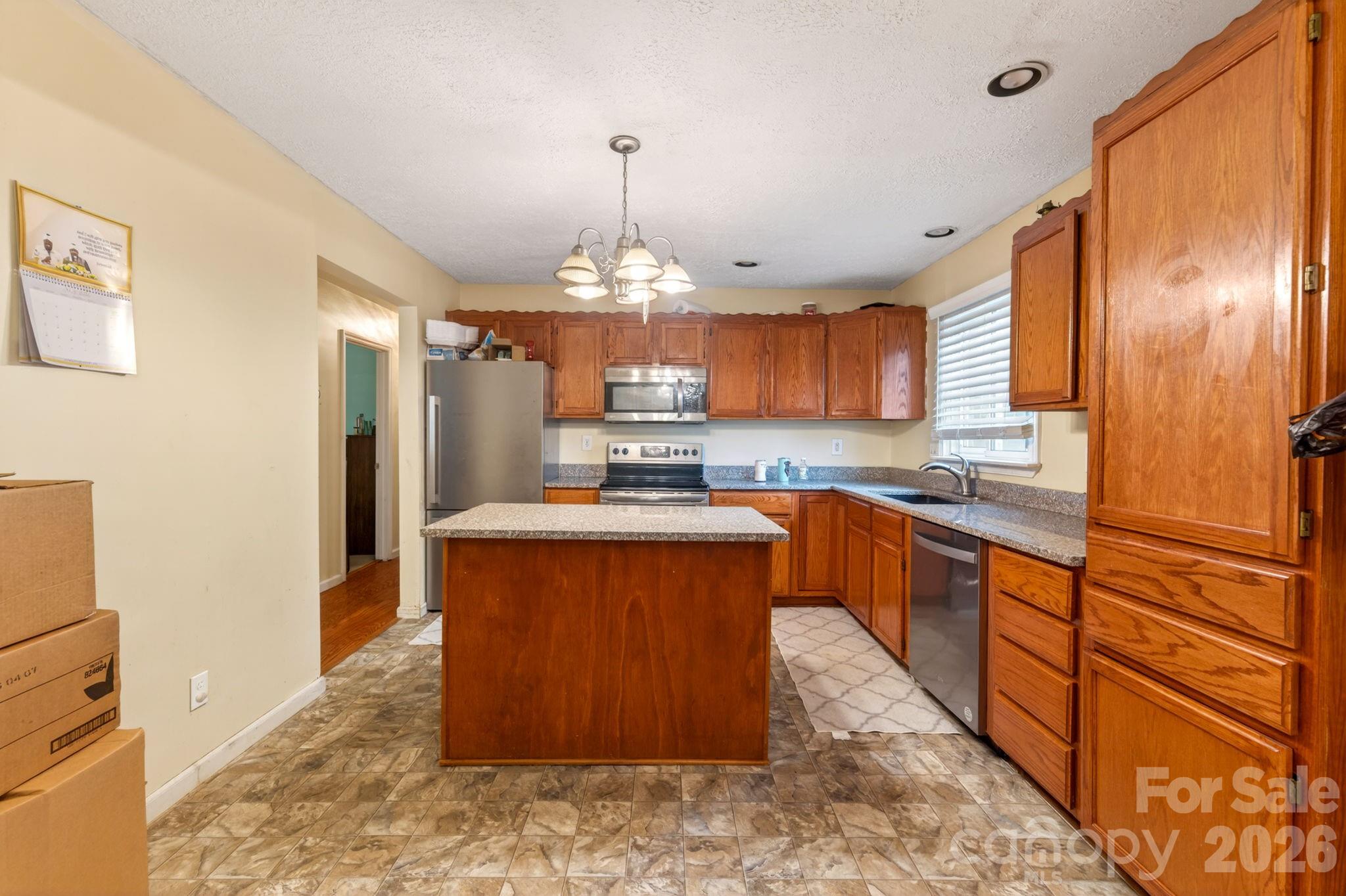 501 Old Farm Road — Statesville