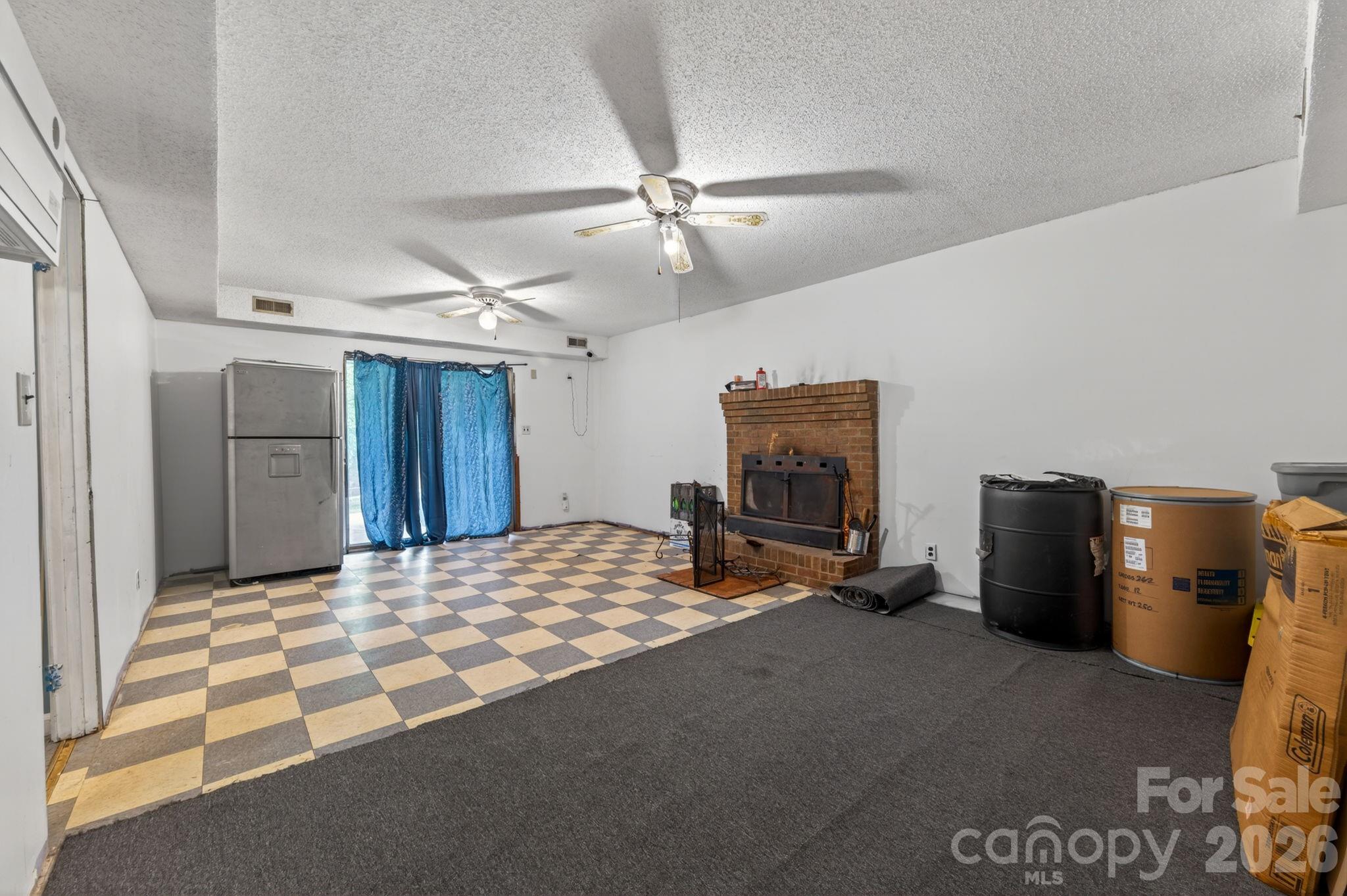 501 Old Farm Road — Statesville