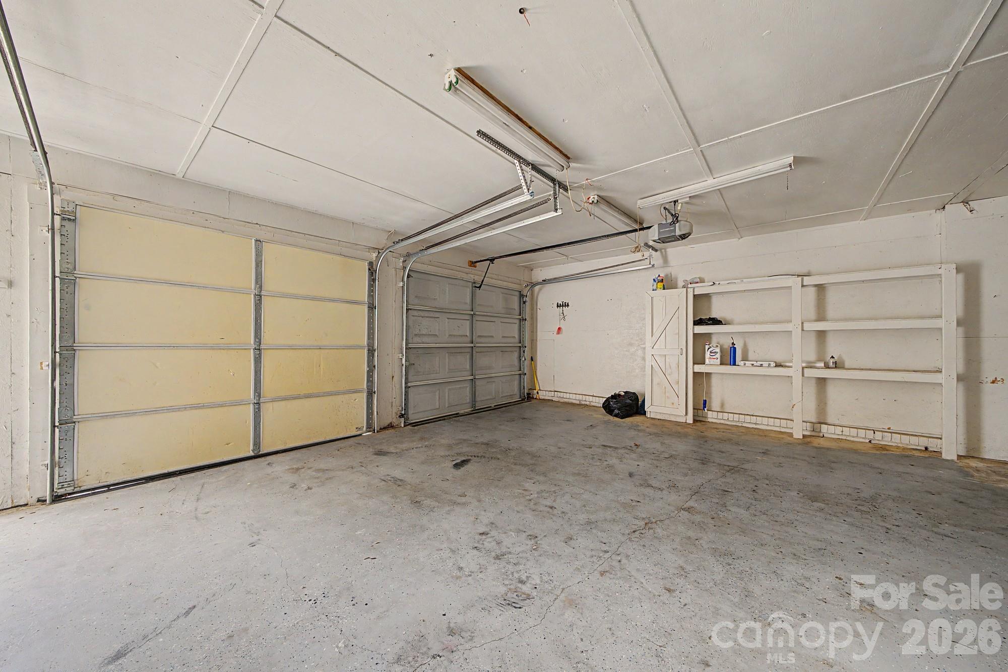 630 Ginger Cake Road — Lancaster
