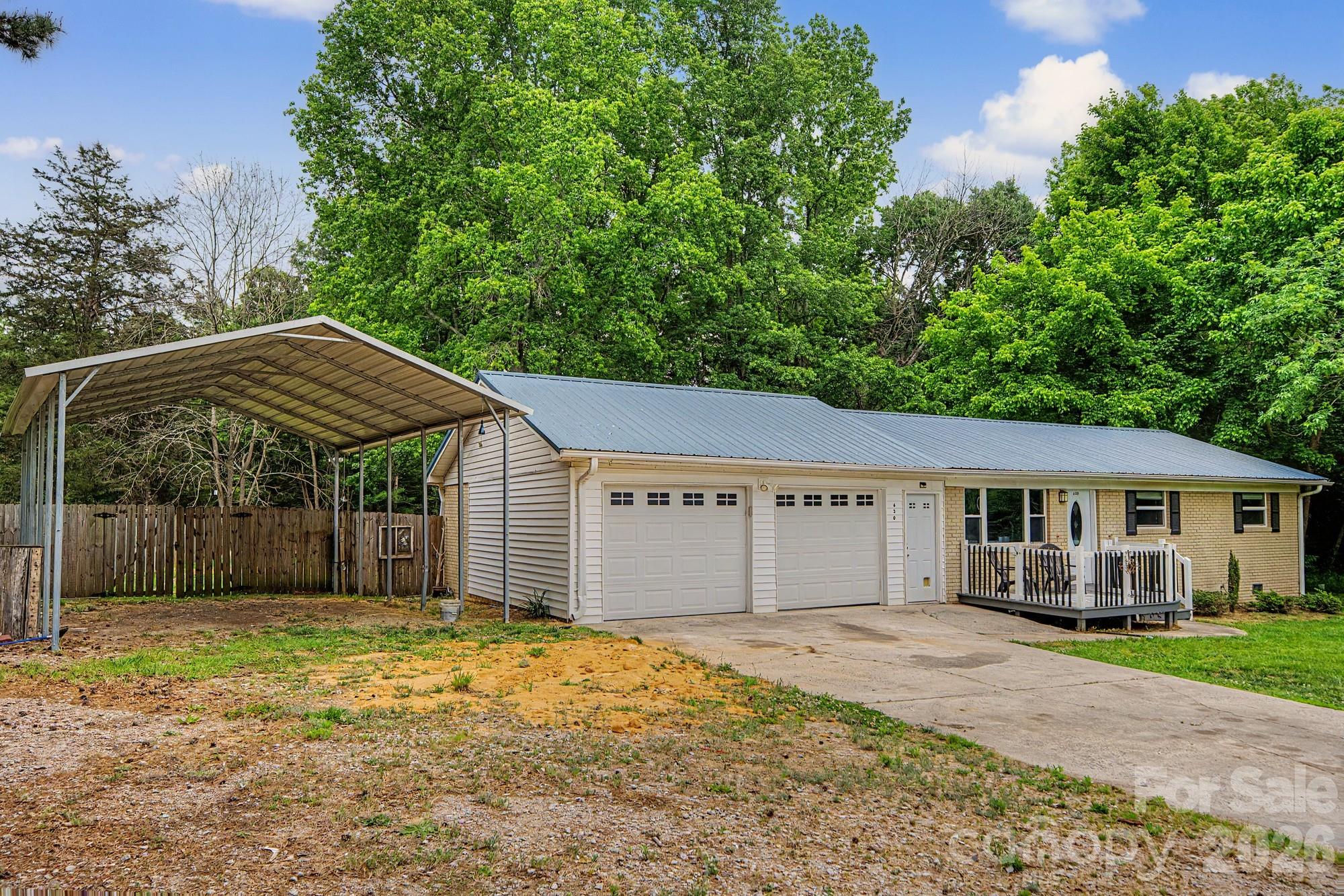 630 Ginger Cake Road — Lancaster
