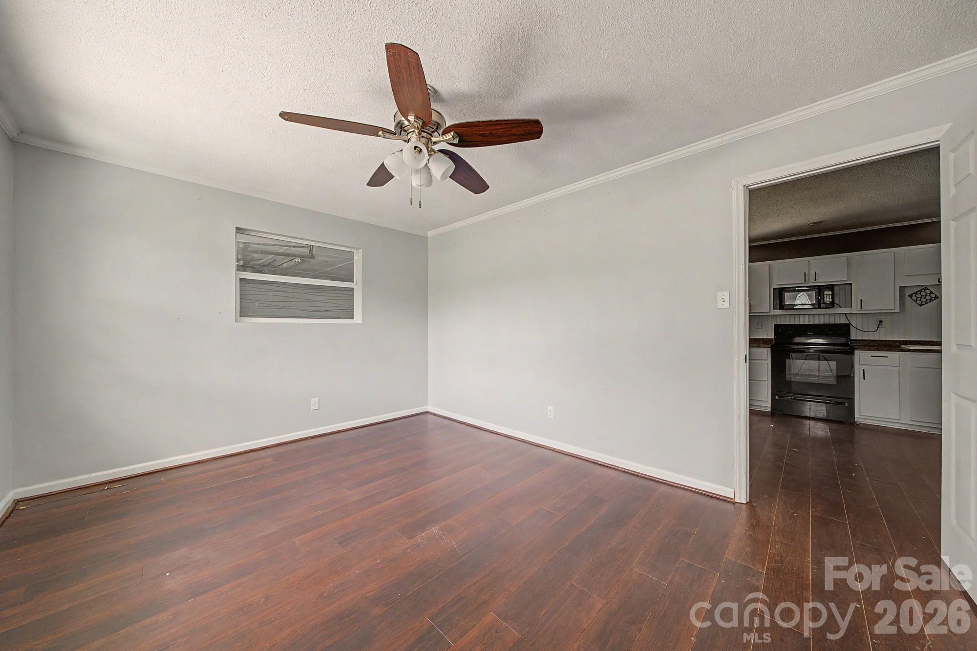630 Ginger Cake Road — Lancaster