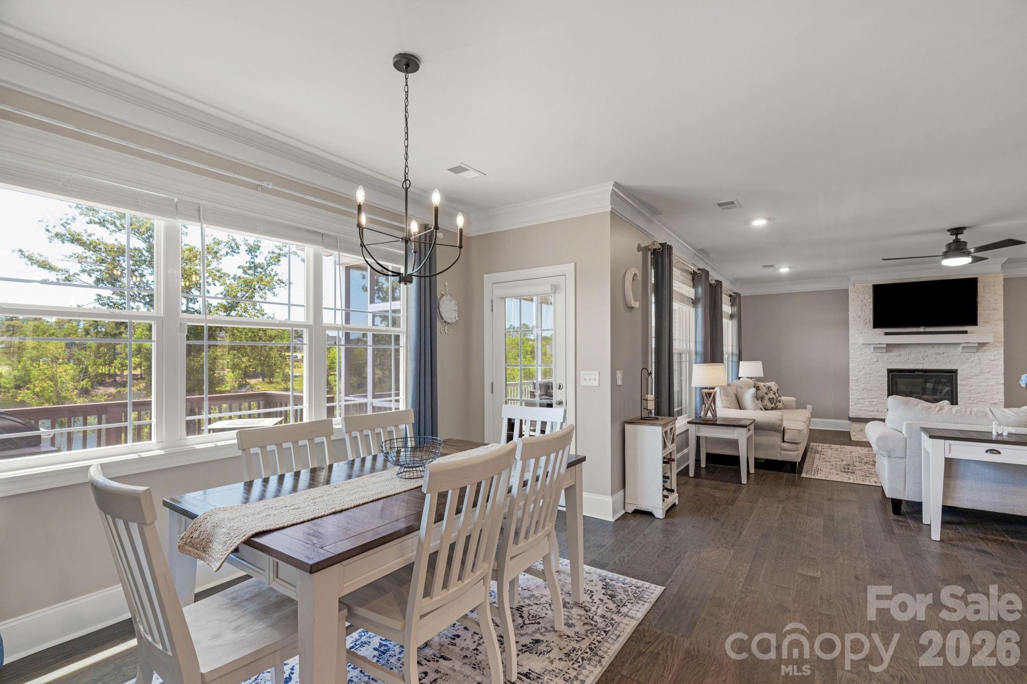 1050 Emerald Creek Drive — Elgin