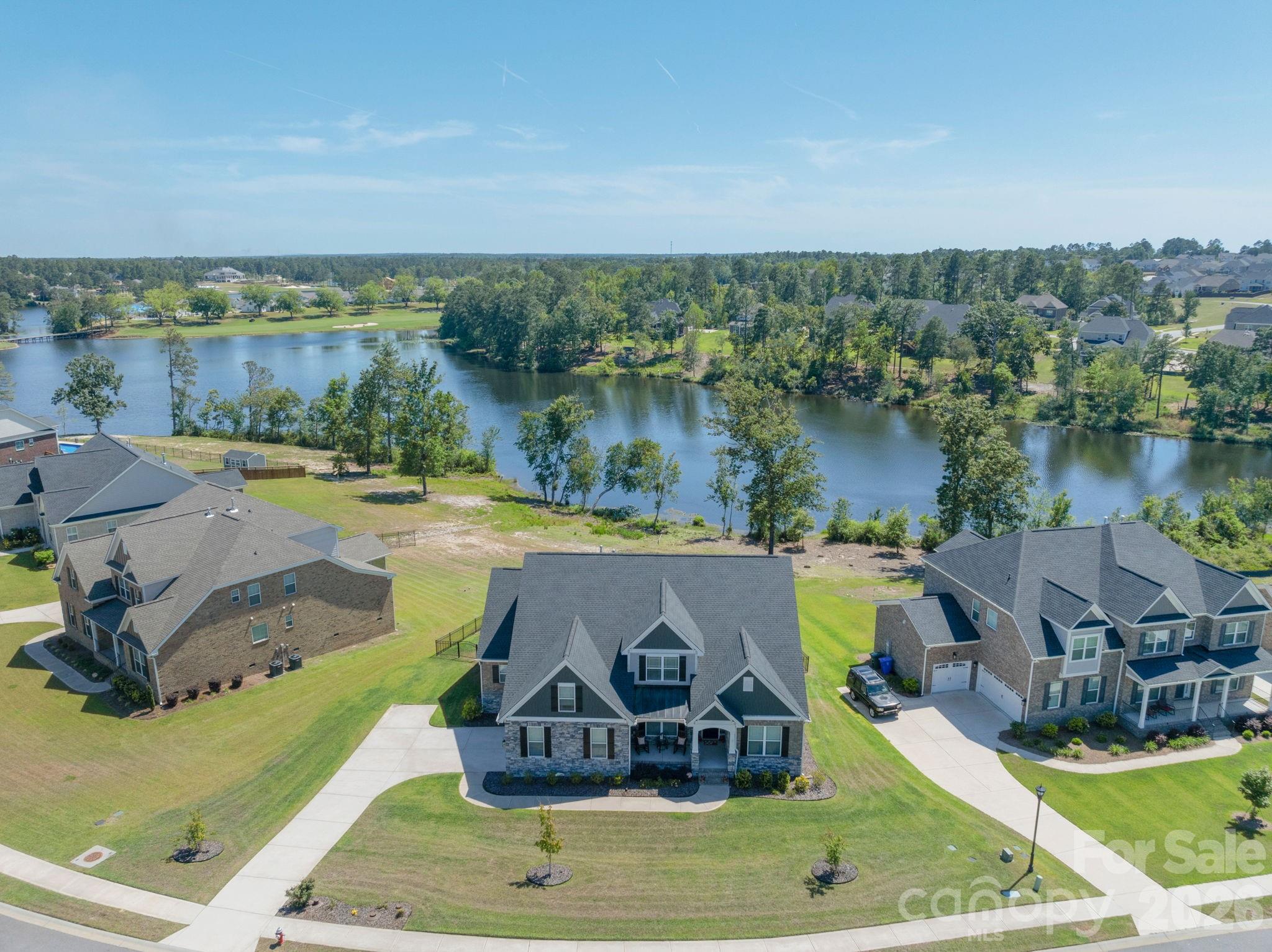1050 Emerald Creek Drive — Elgin