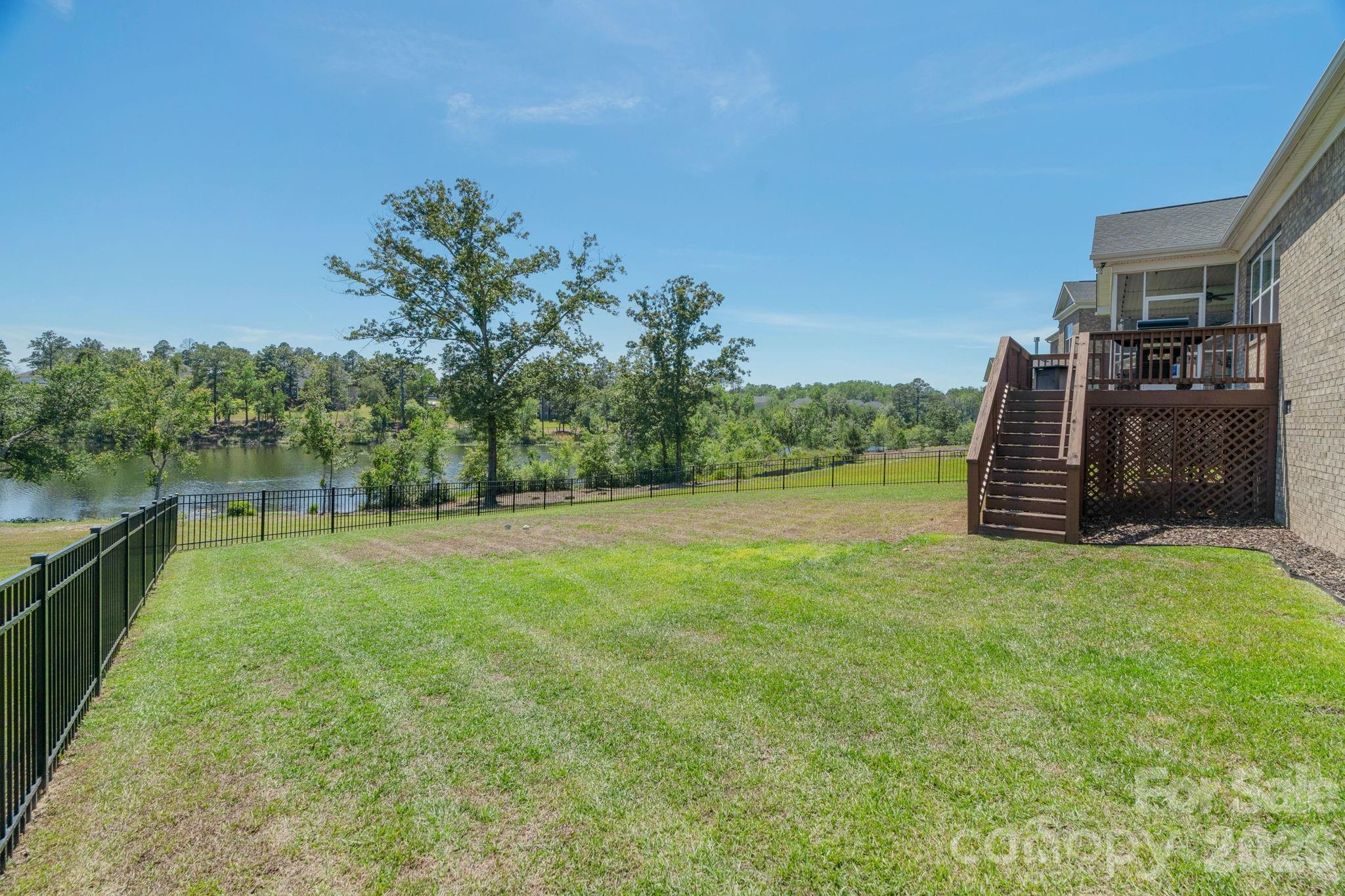 1050 Emerald Creek Drive — Elgin