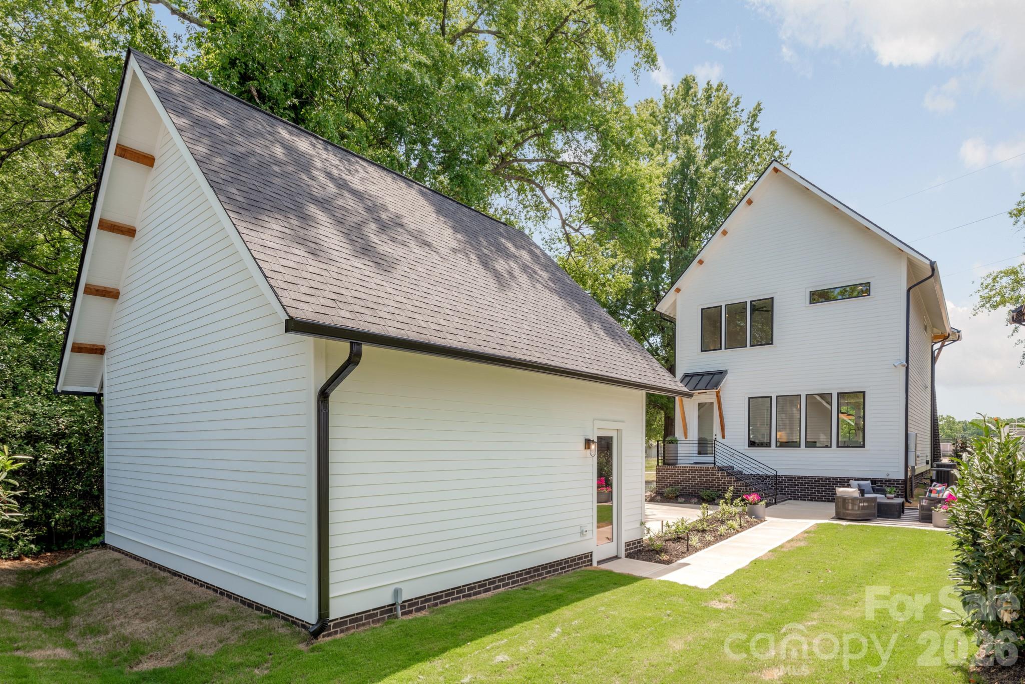 2026 Washington Avenue — Charlotte