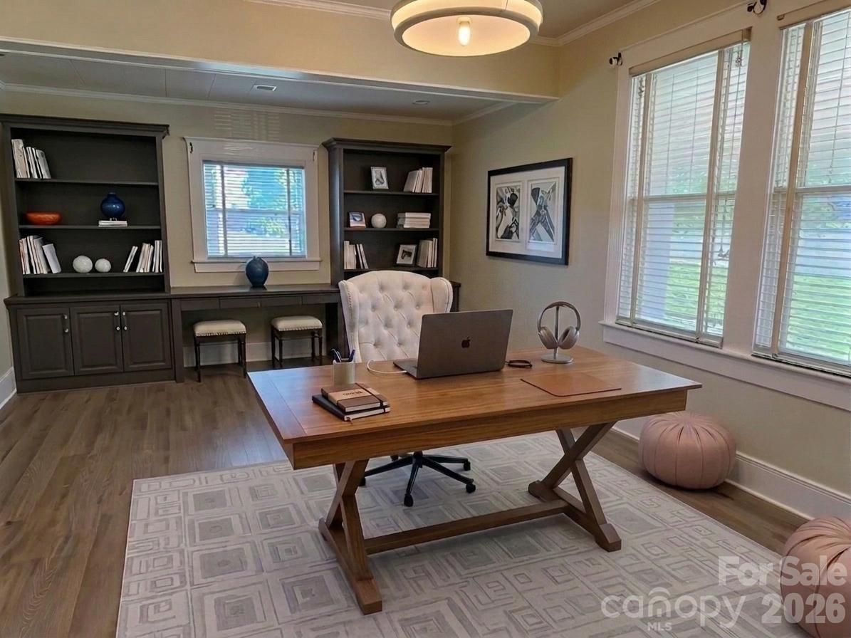 207 W Main Street — Maiden