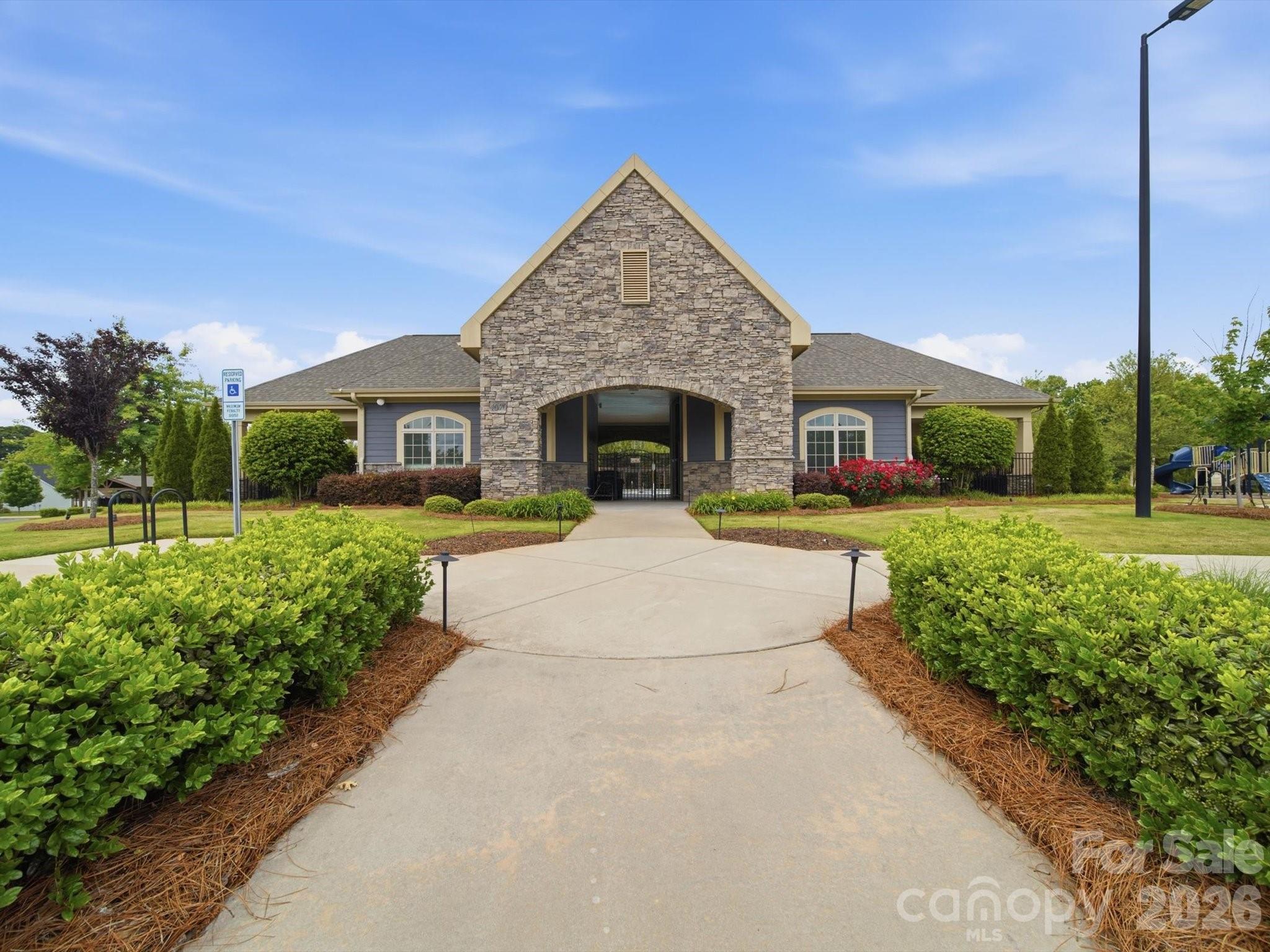 1169 Regions Boulevard — Fort Mill