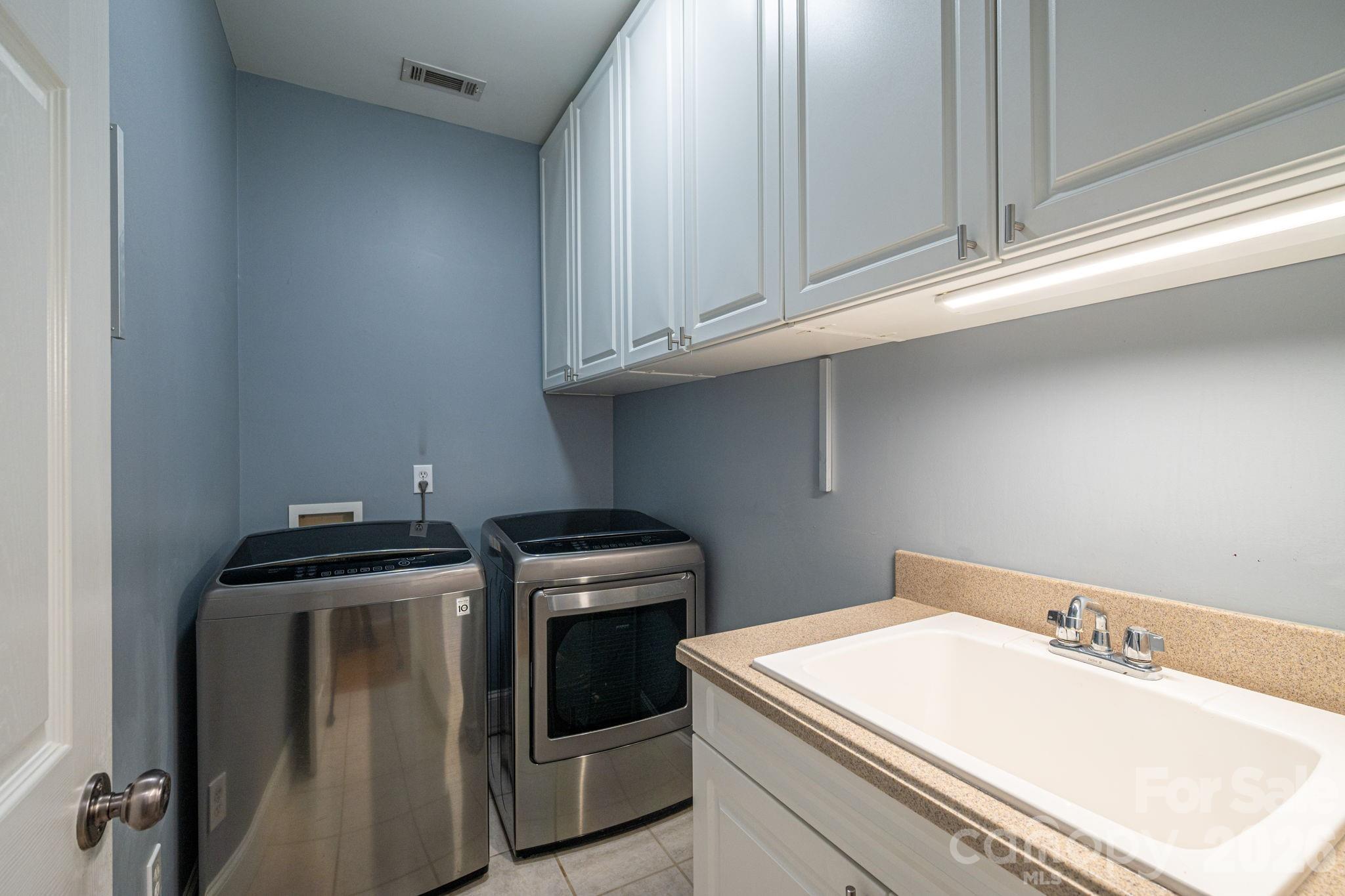 122 Maple View Drive #114 — Troutman