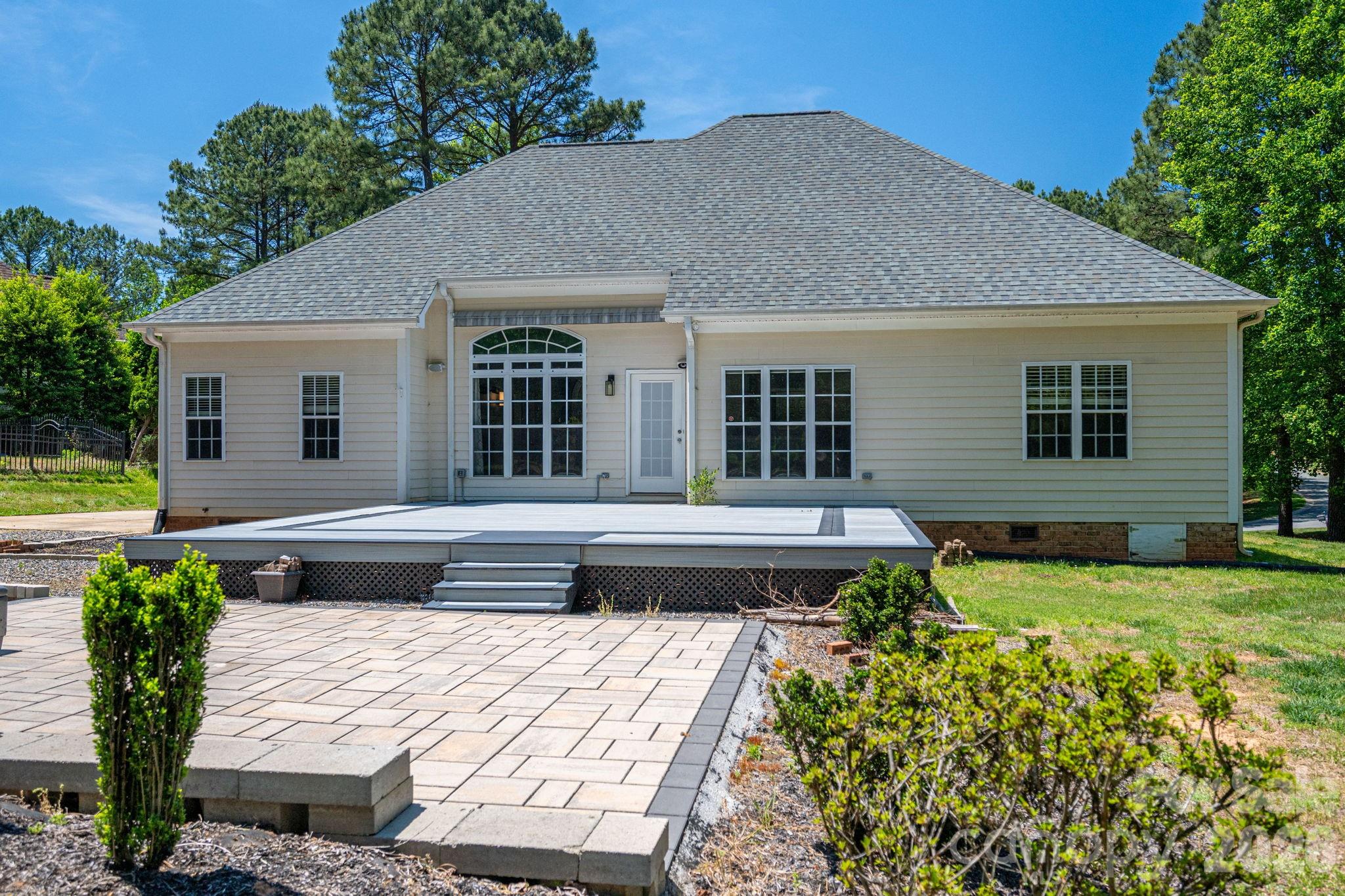 122 Maple View Drive #114 — Troutman