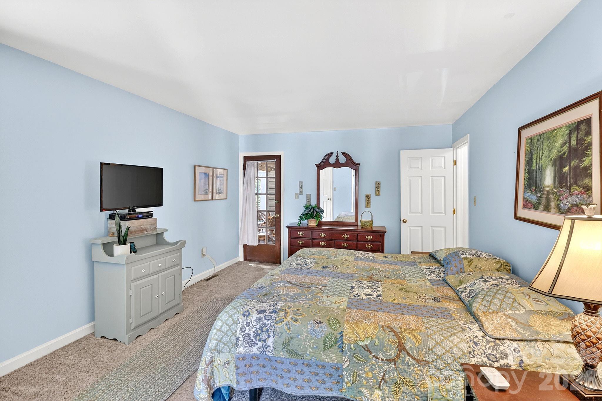 6111 Patrick Place — Charlotte
