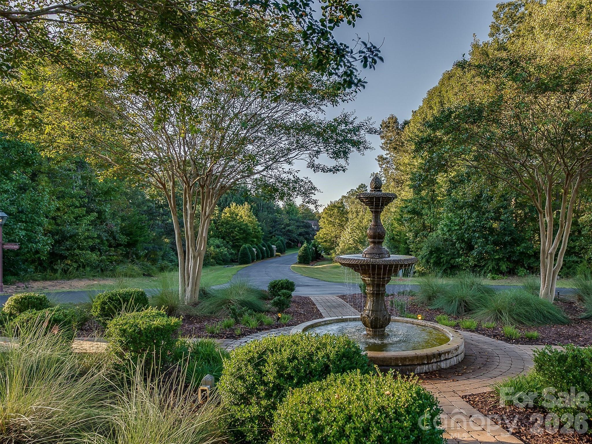 7316 Barrington Ridge Drive — Fort Mill