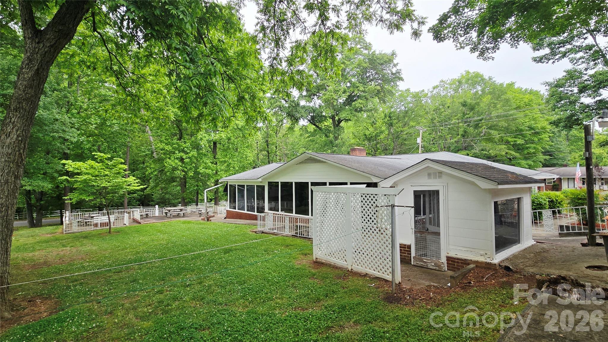 788 Kenmore Street — Shelby