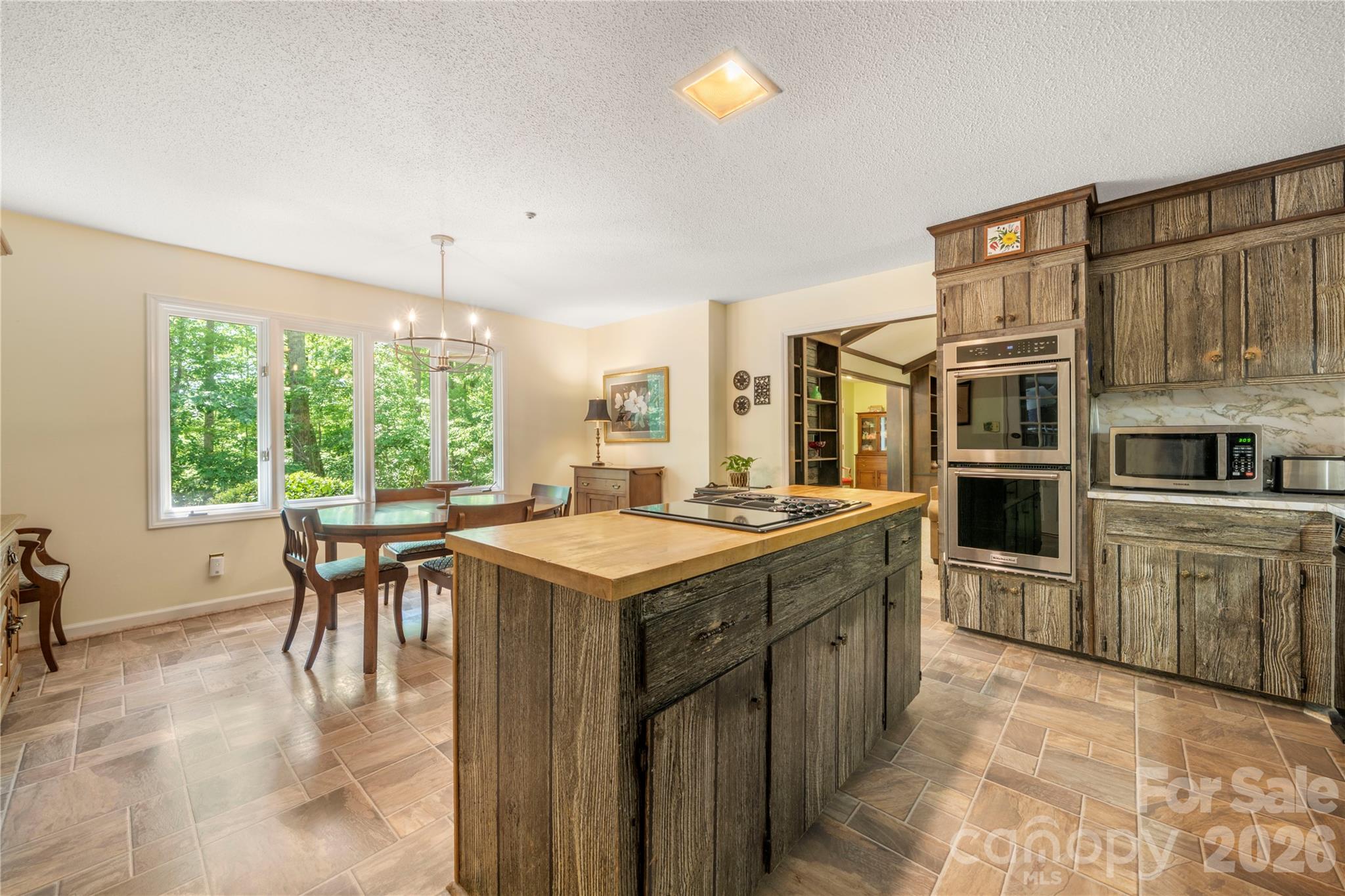 3426 Driftwood Drive — Gastonia
