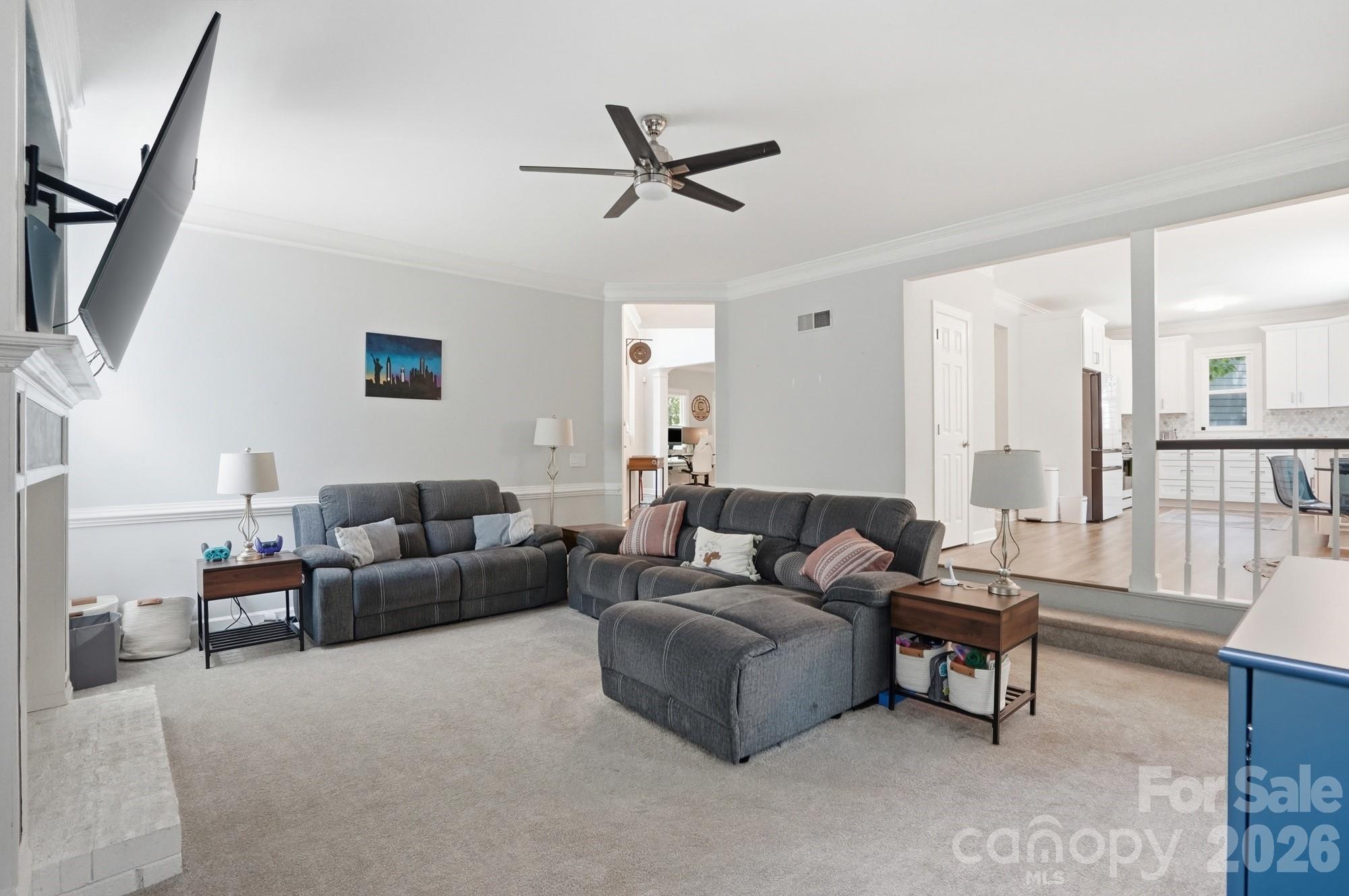 4611 Deer Cross Trail — Charlotte
